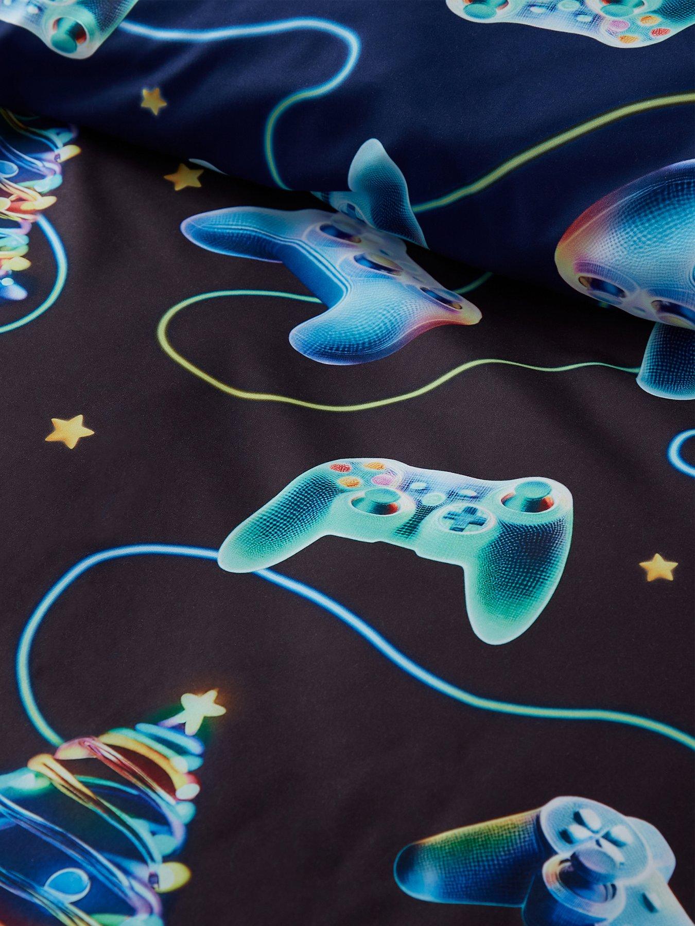 catherine-lansfield-christmas-gamer-duvet-setdetail