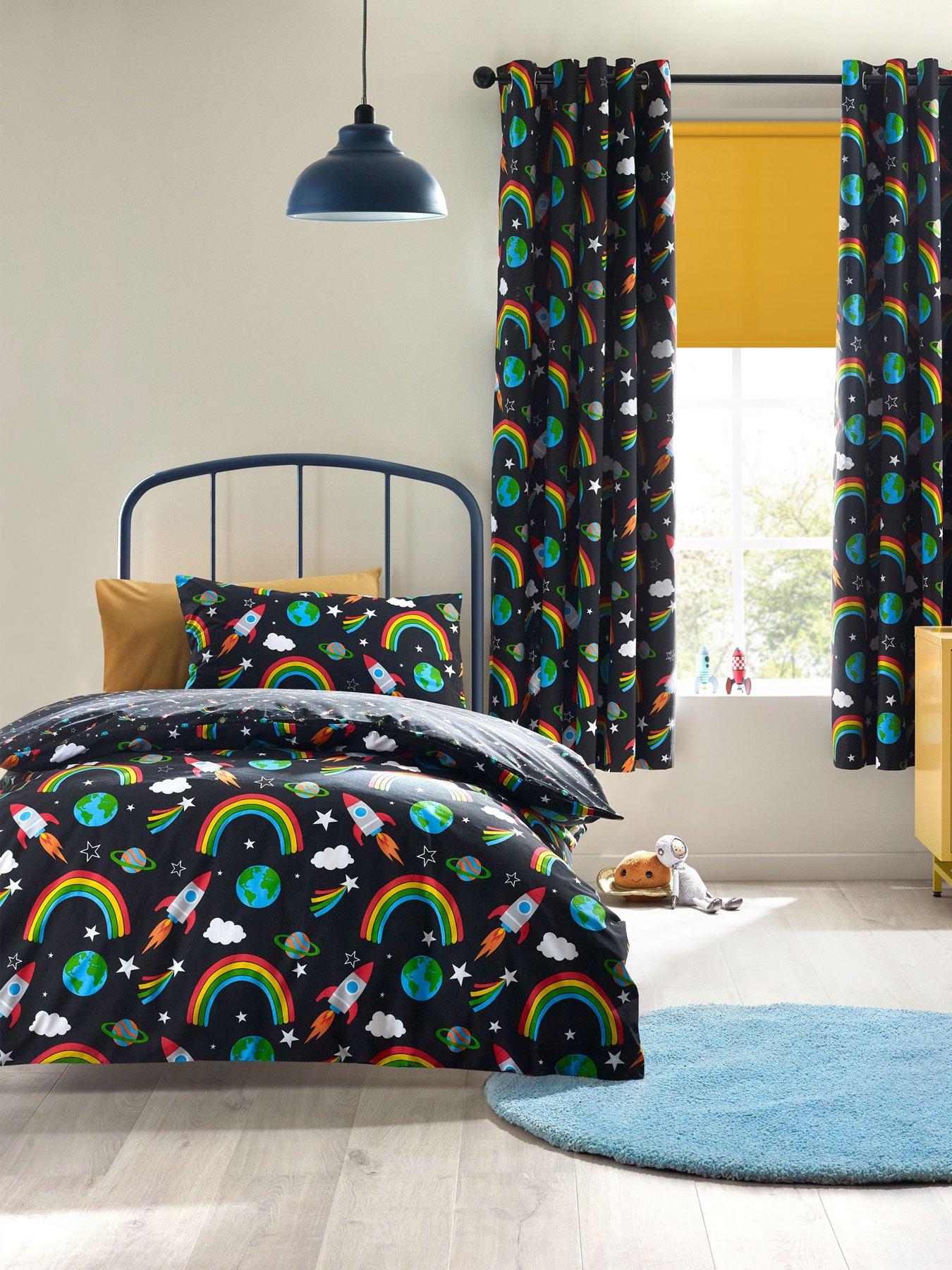 catherine-lansfield-rainbow-rockets-duvet-set