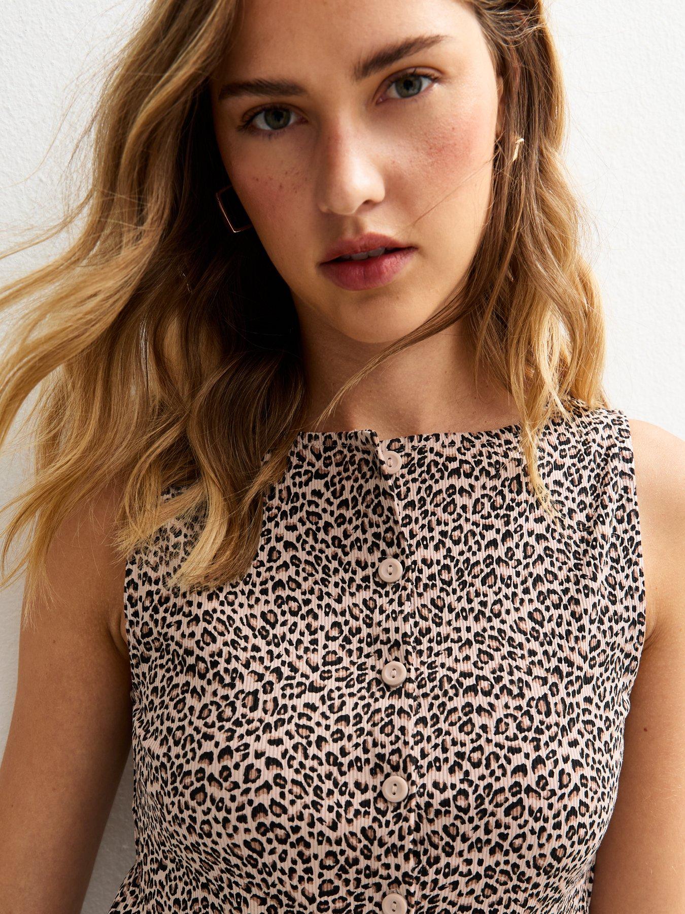 new-look-brown-leopard-print-button-through-tank-topoutfit