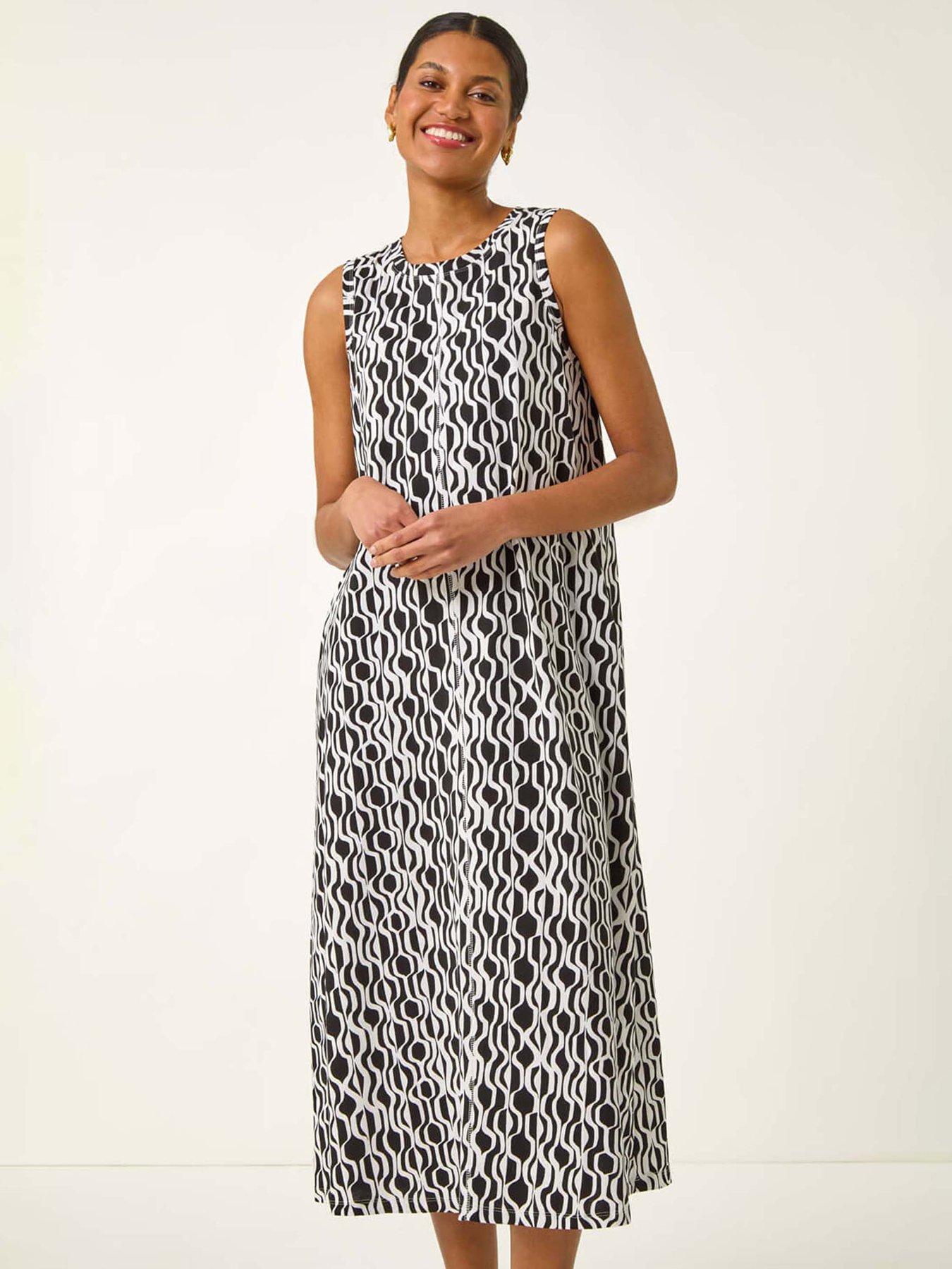 Image 3 of 5 of Roman Geo Print Pocket Midi Dress - Black