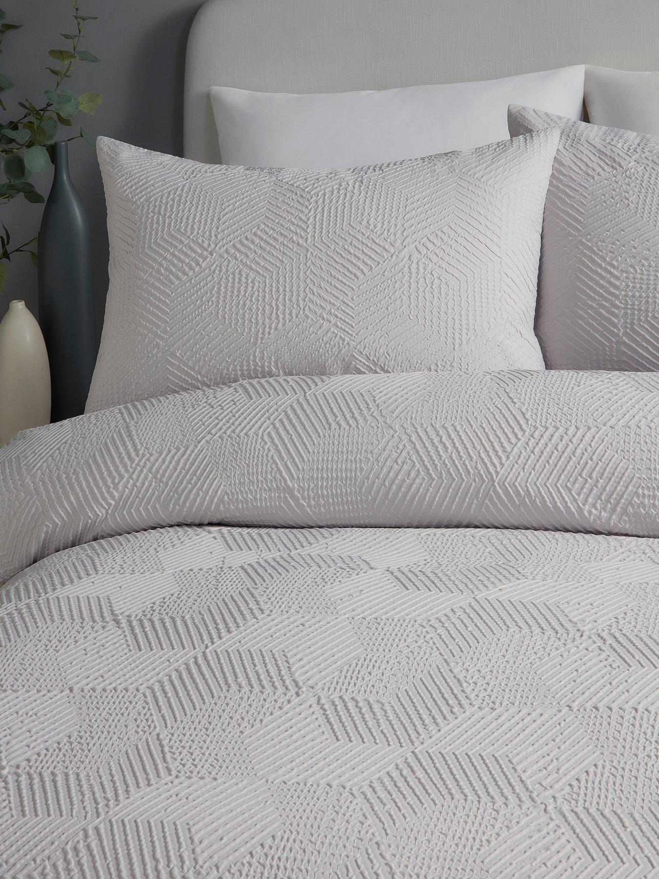 serene-embossed-geo--textured-double-duvet-cover-setback