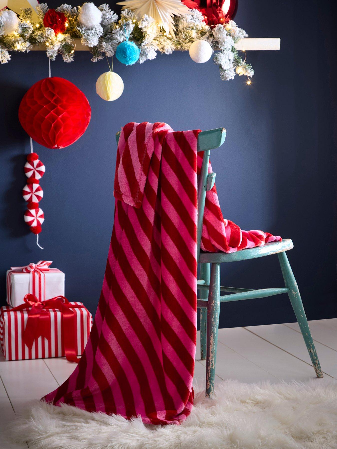 fusion-candy-stripe-christmas-throw-fleece-120-x-150cmfront