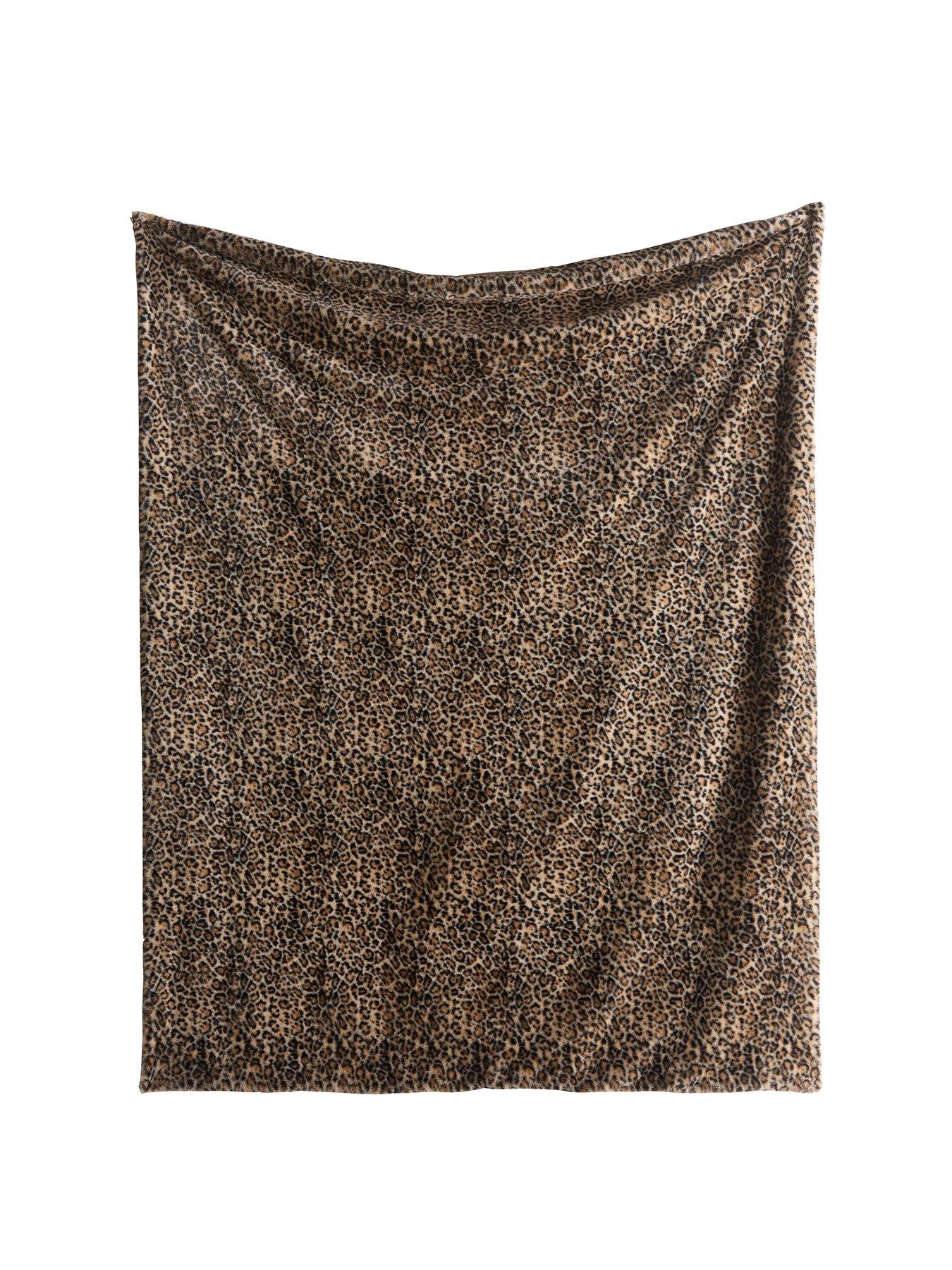 fusion-leopard-throw--fleece-150cm-x-200cm-throwstillFront