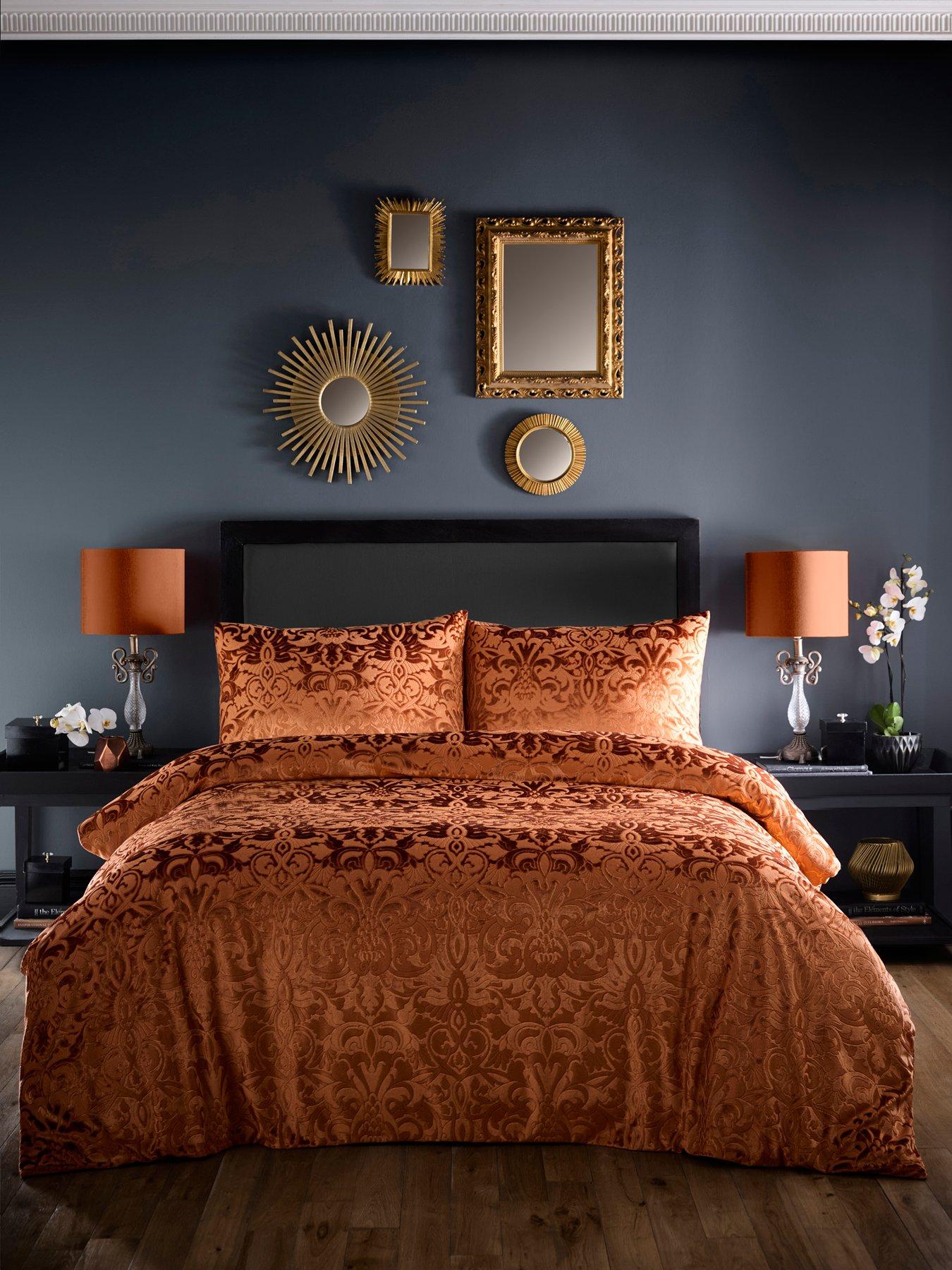 Laurence Llewelyn-Bowen Firenza - Jacquard Duvet Cover Set