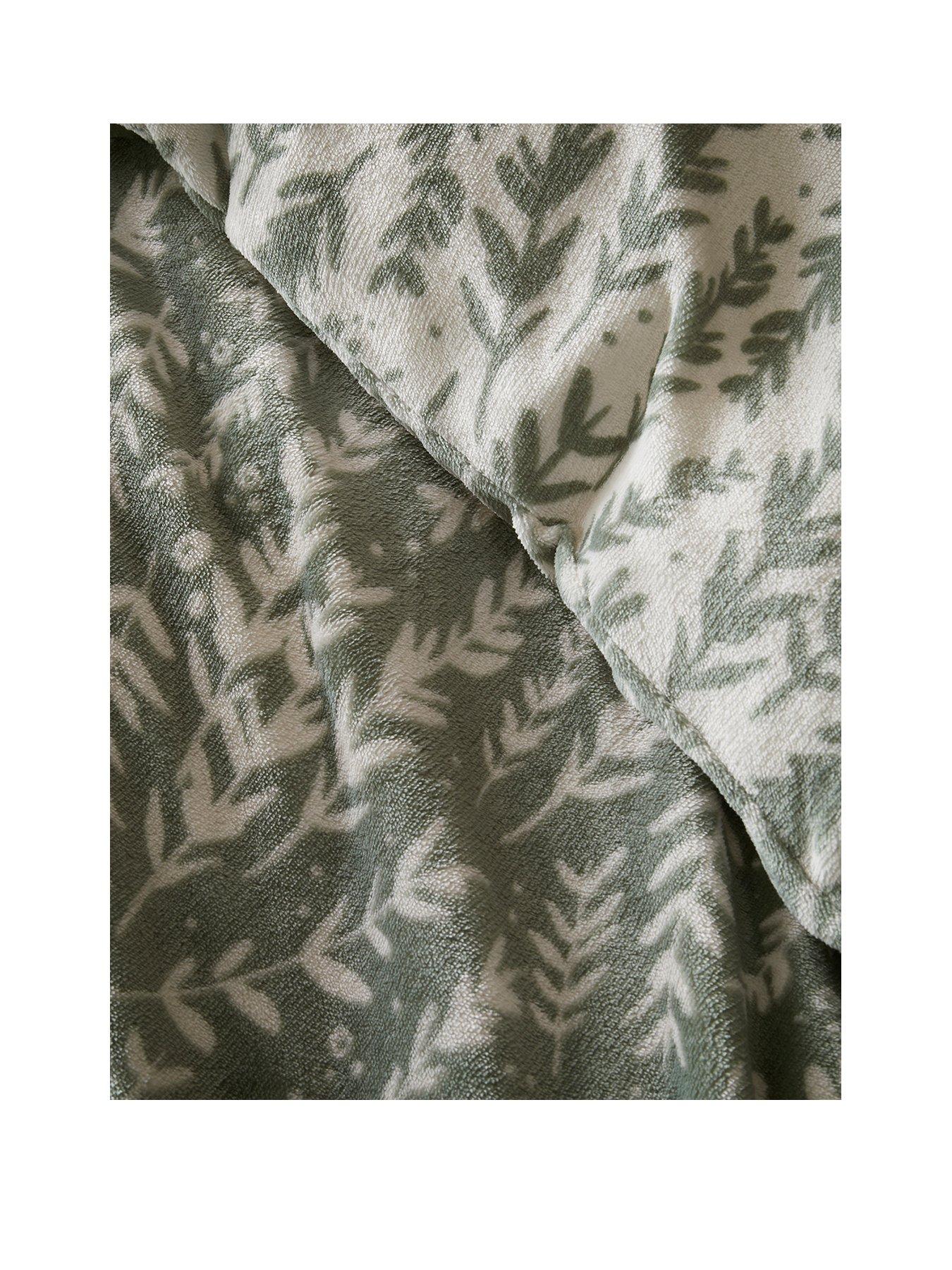fusion-winter-foliage--fleece-single-duvet-cover-setstillFront