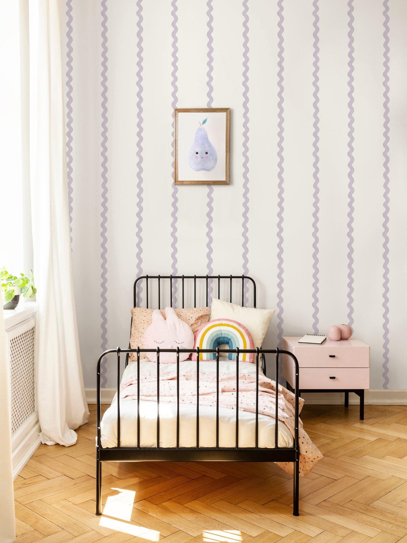 Holden Decor Do The Wiggle Stripe Wallpaper - Lilac