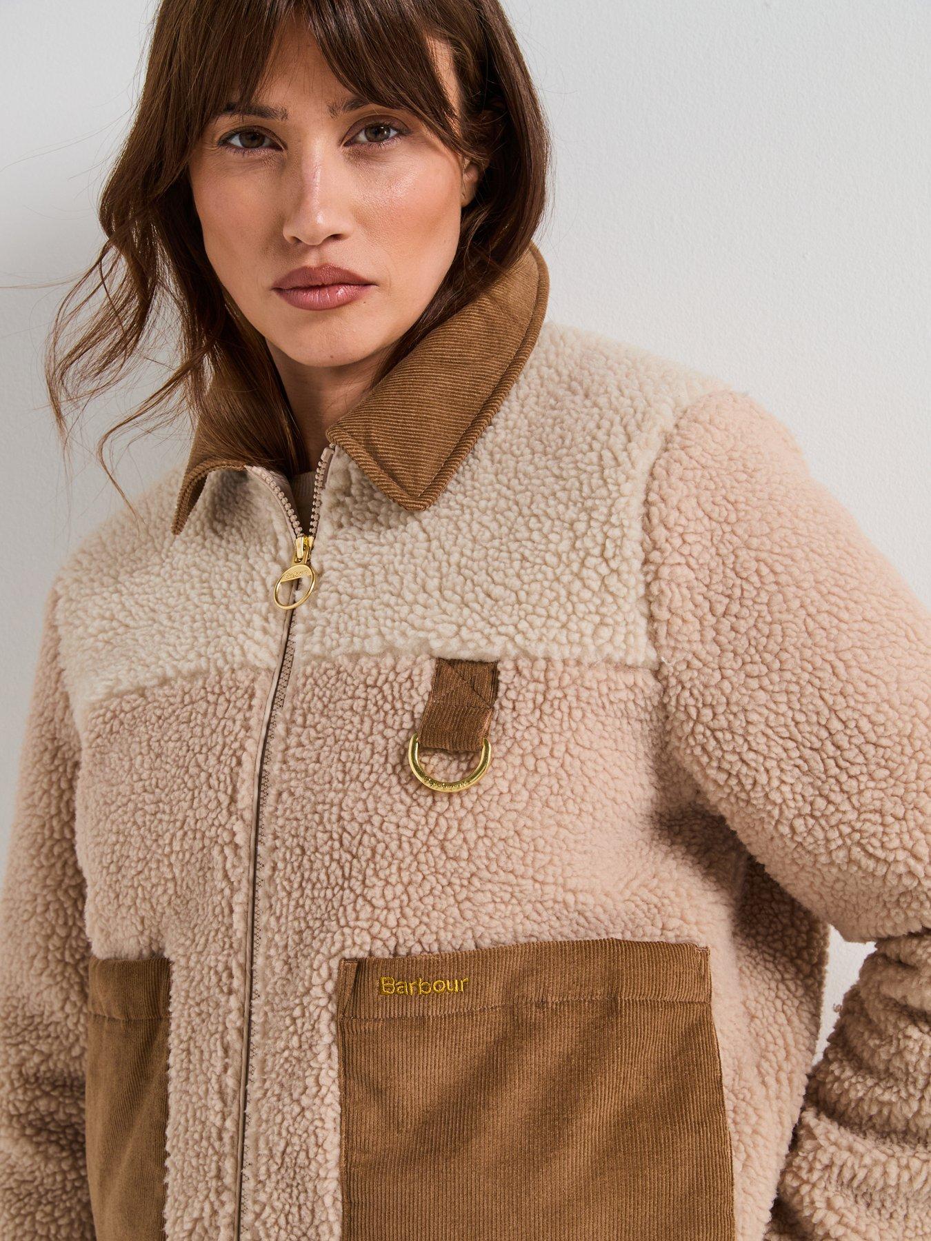 barbour-malena-fleece-beigeoutfit