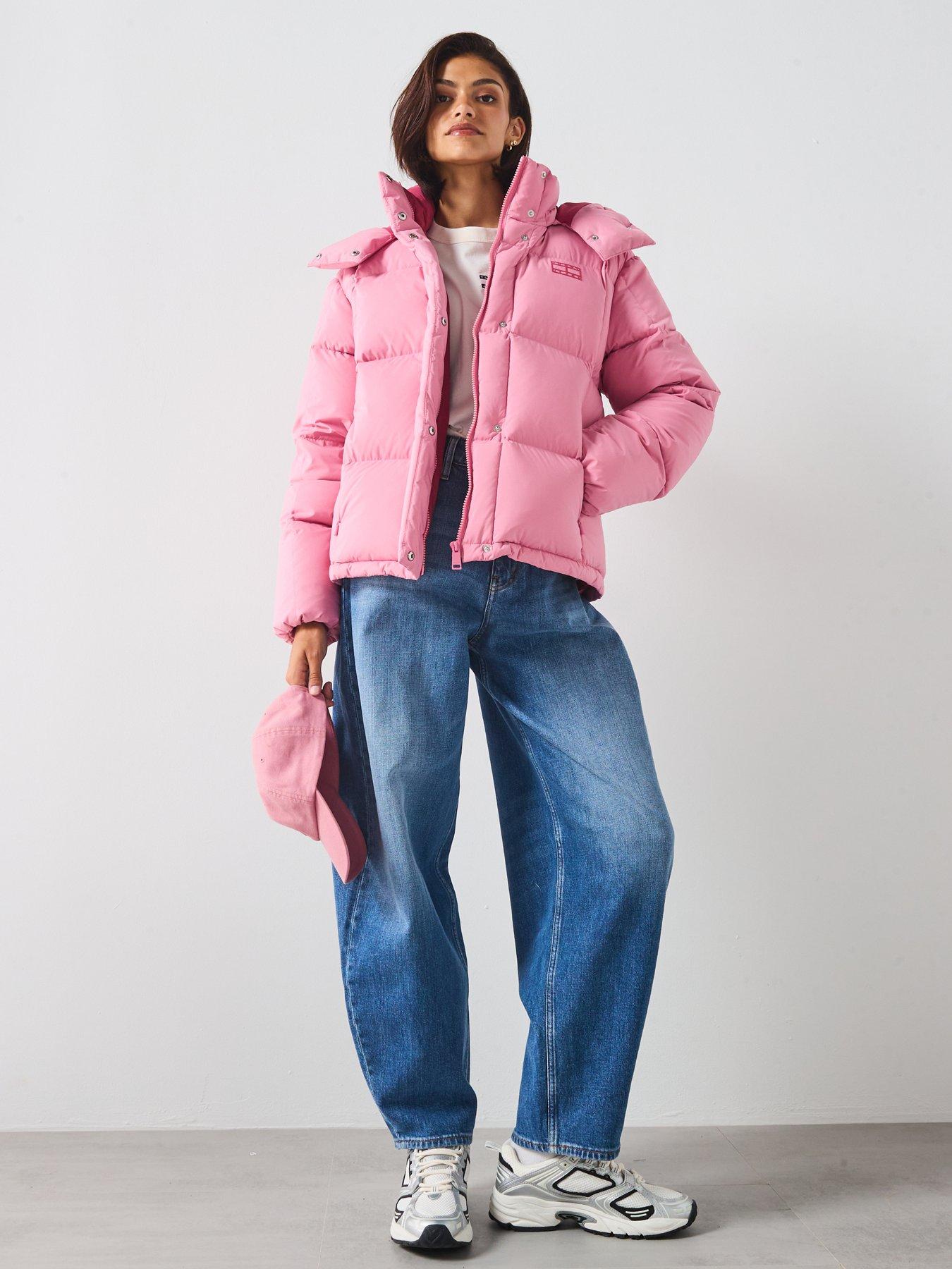  JEANS THE ALASKA PUFFER S ピンク Tommy Jeans Crop Alaska Puffer | David Jones