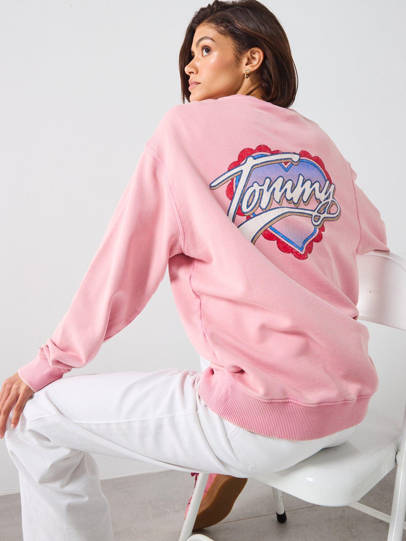 tommy-jeans-relax-washed-heart-crew-sweater-pinkstillFront