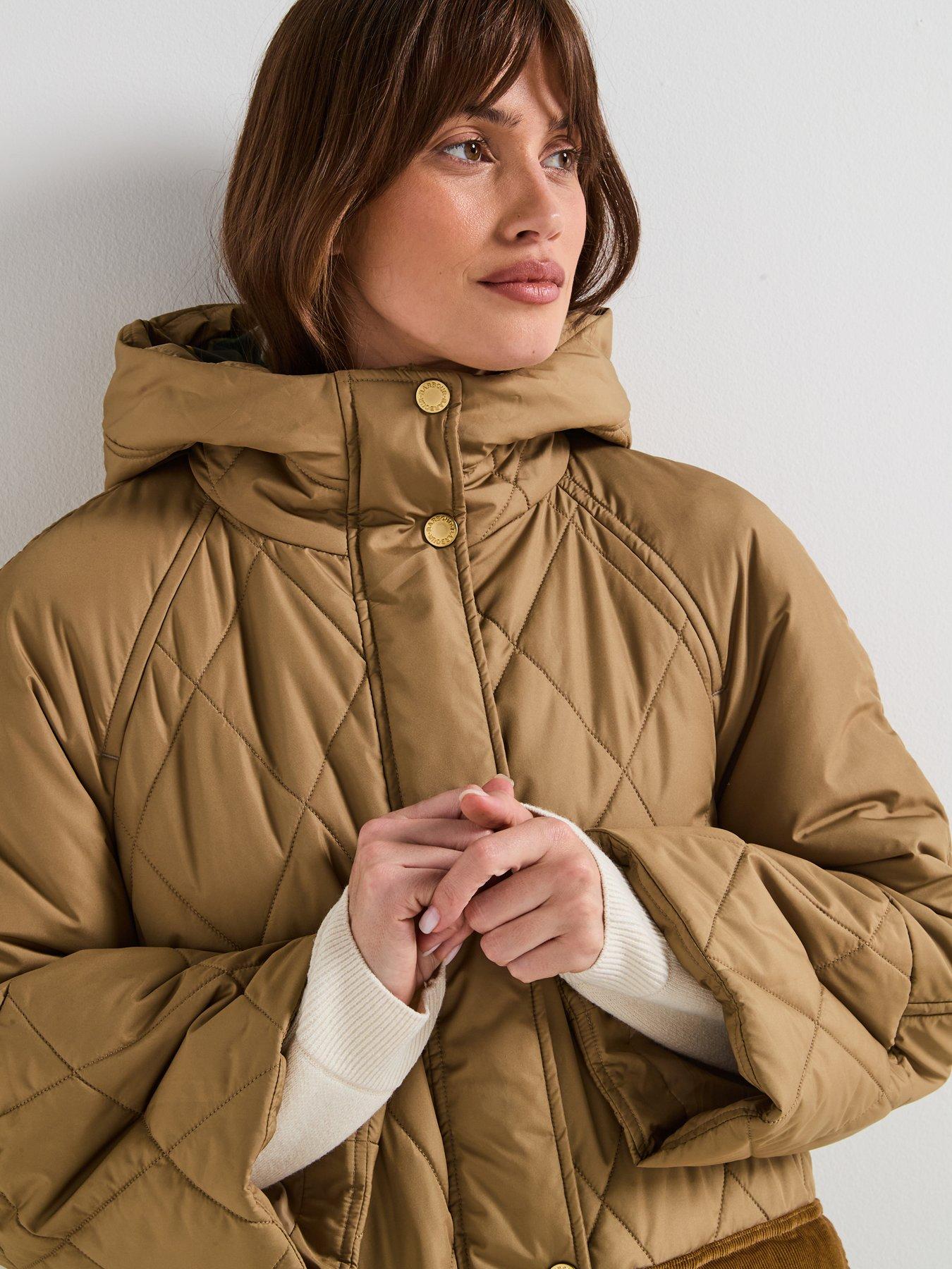 barbour-elspeth-quilted-jacket-beigeoutfit