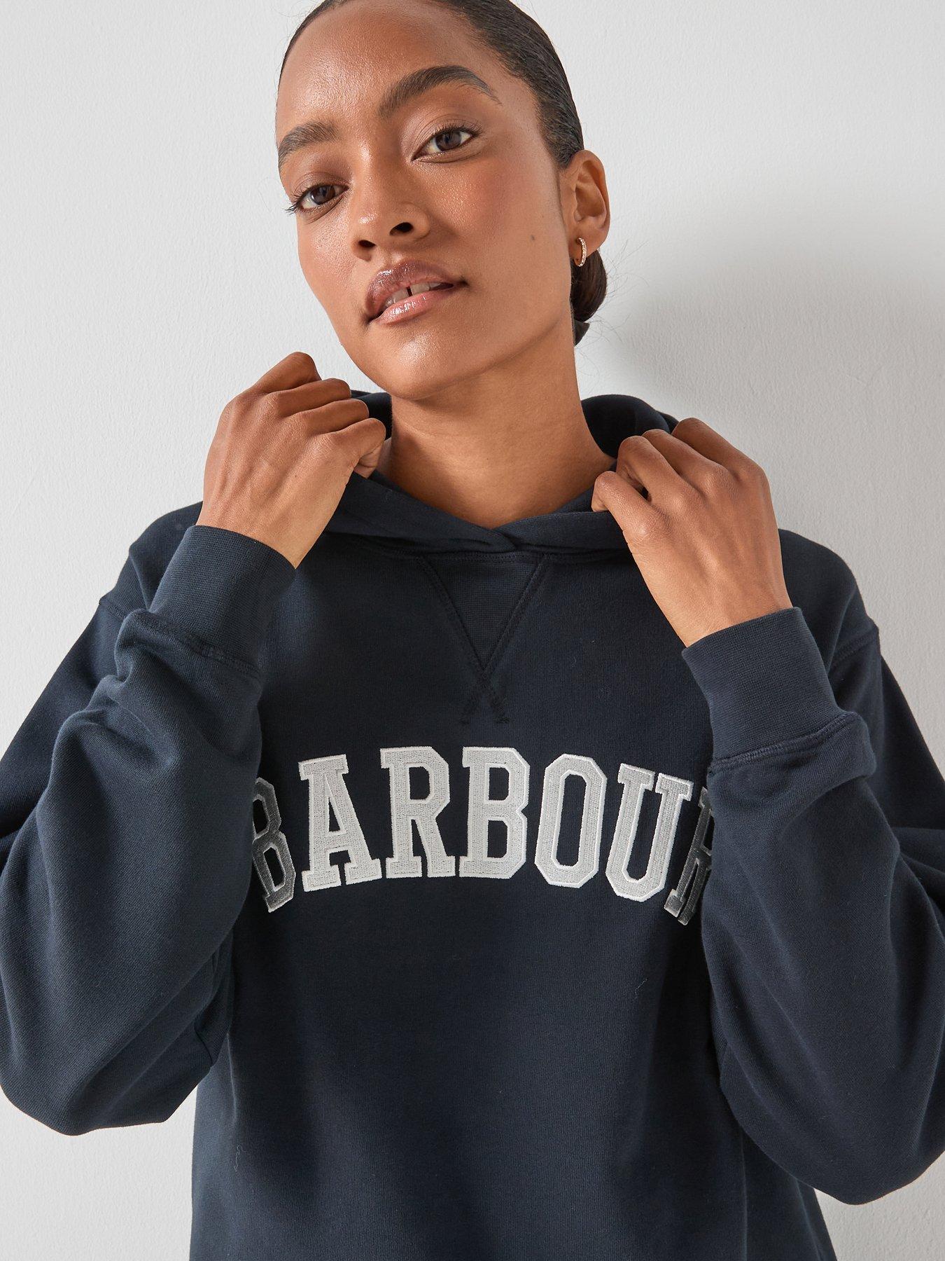 barbour-northumberland-hoodie-navyoutfit