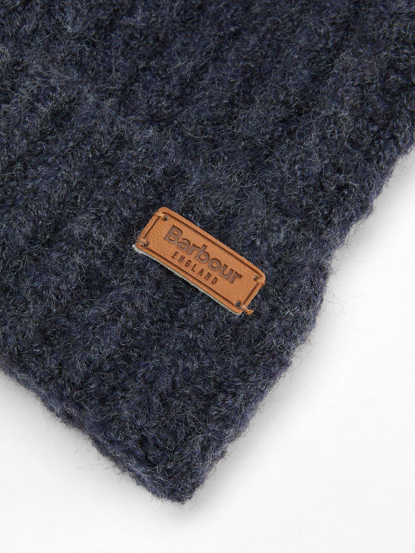 barbour-barbour-saltburn-beanie-amp-tartan-scarf-gift-setdetail