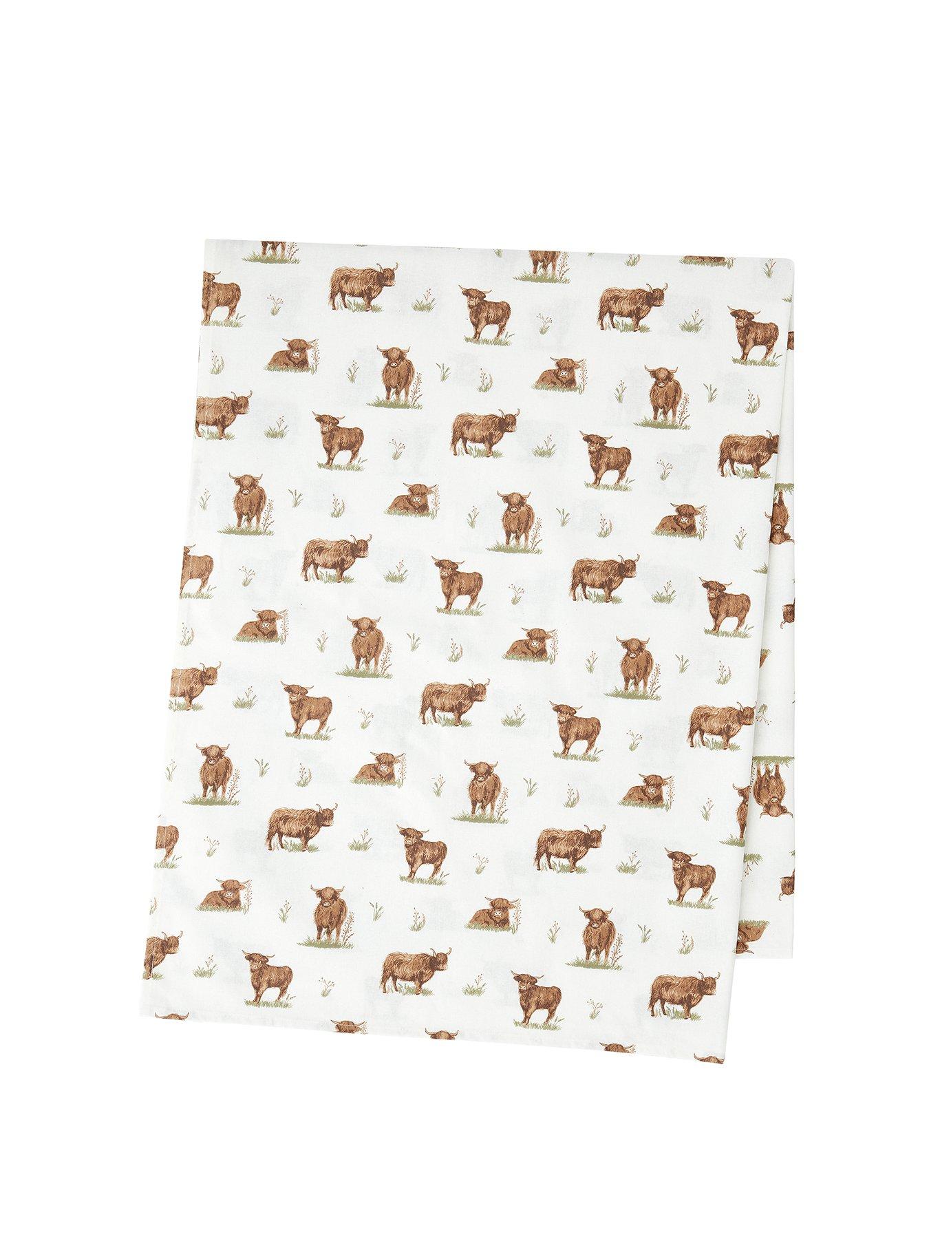 catherine-lansfield-angus-highland-cow-table-cloth--137x229cmstillFront
