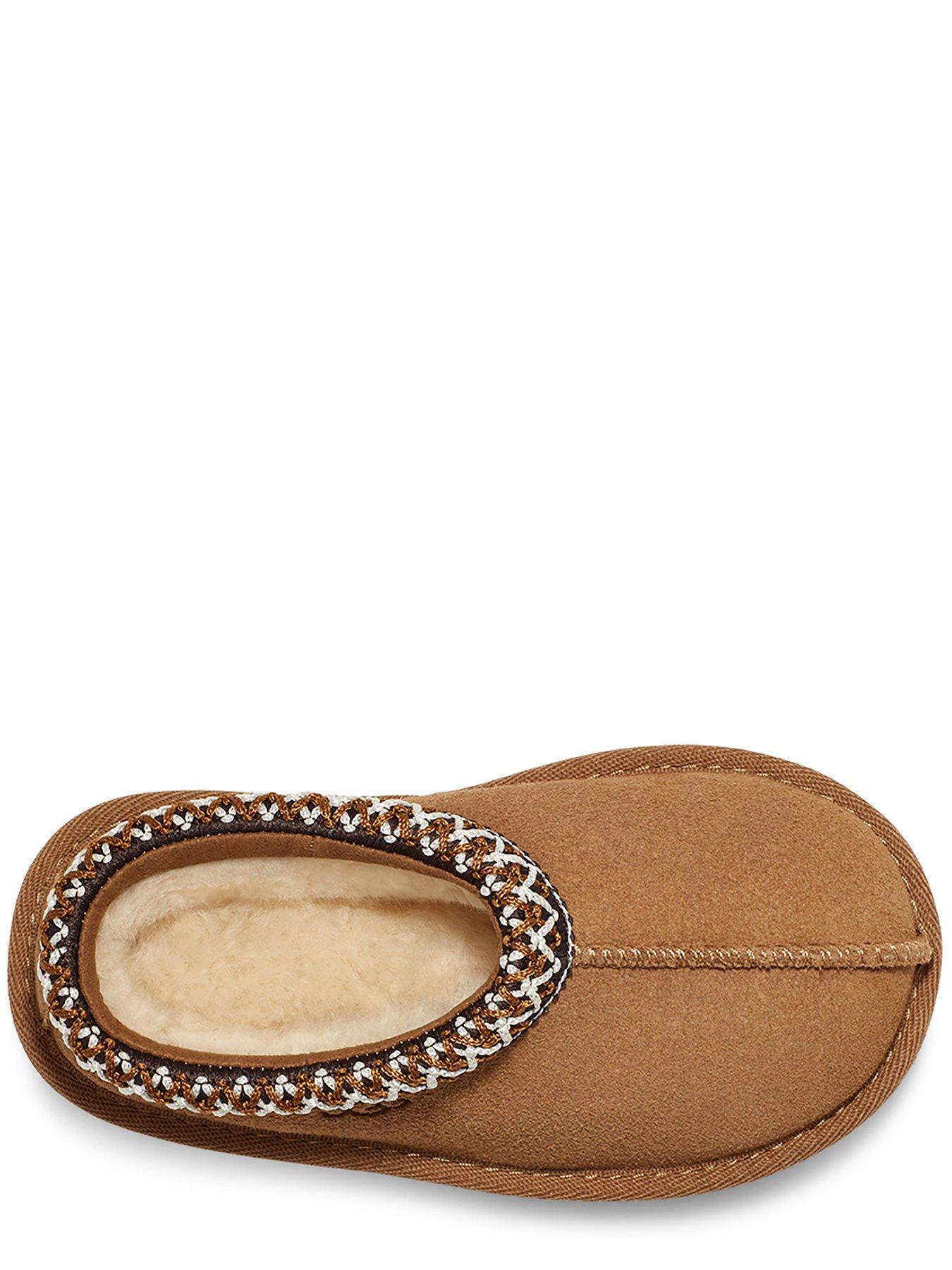 ugg-toddler-tasman-ii-slipper-chestnutoutfit
