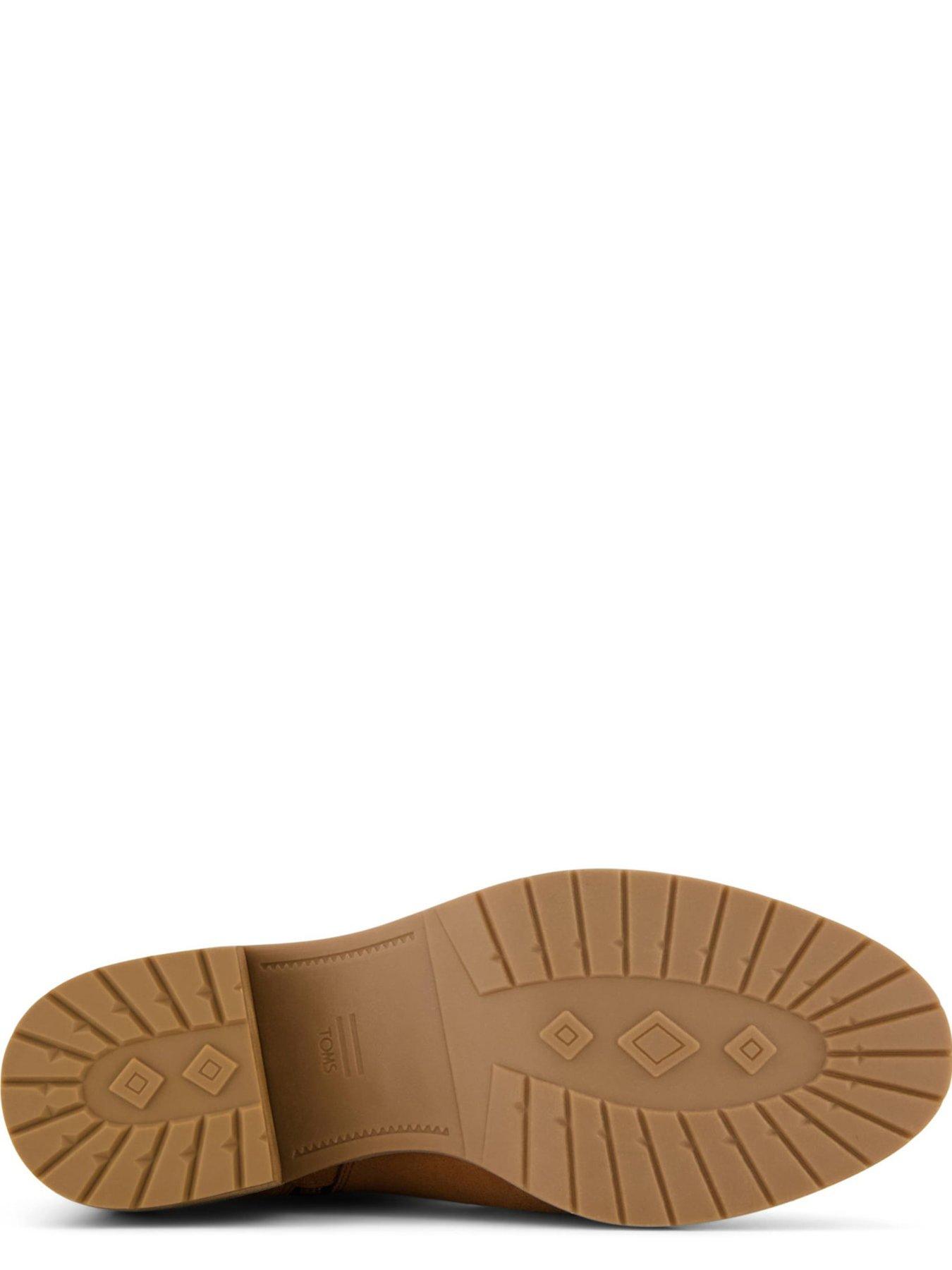 toms-hailey-buckle-water-resistant-suede-boot-tandetail
