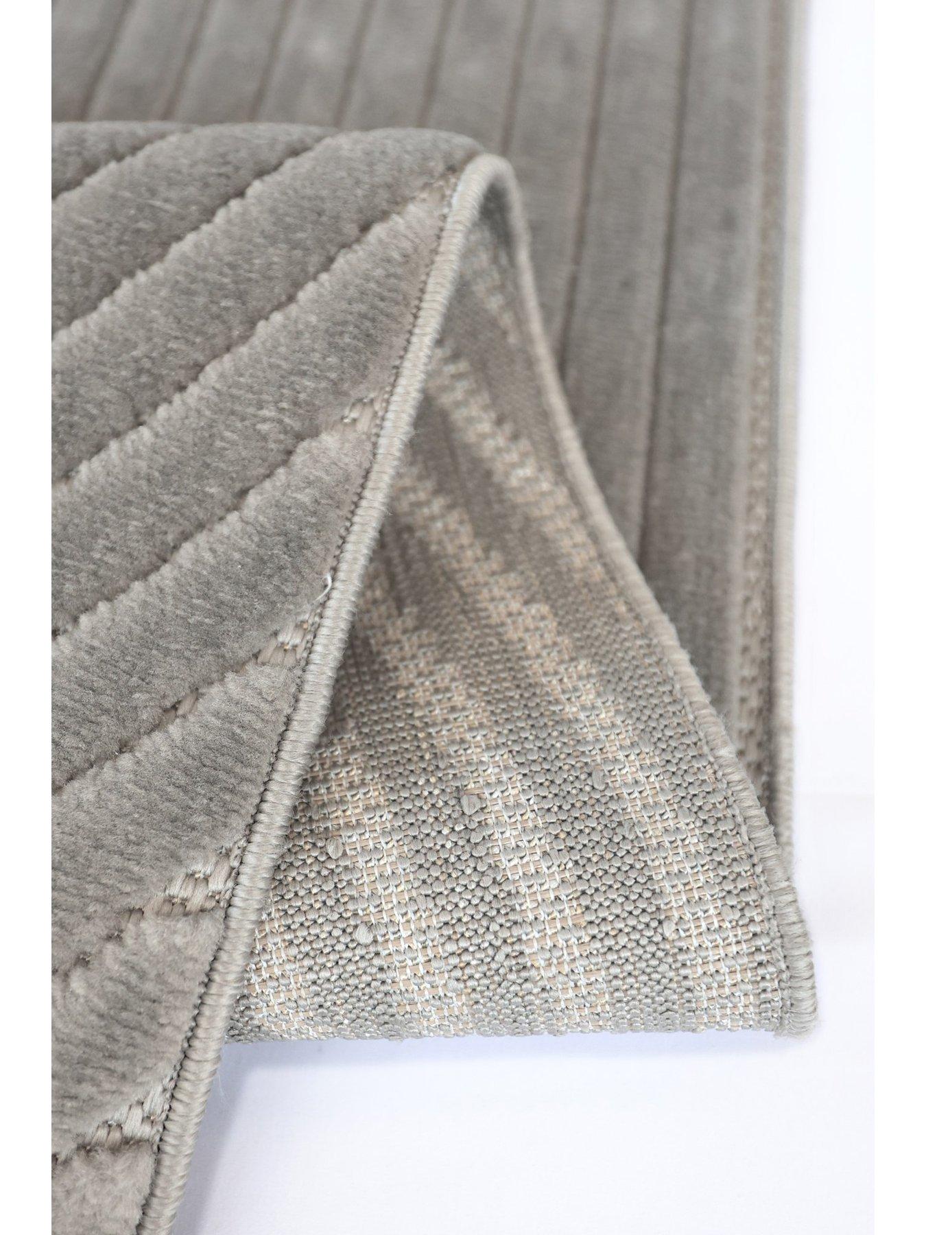 the-very-collection-intaliata-malmo-rug-greyoutfit