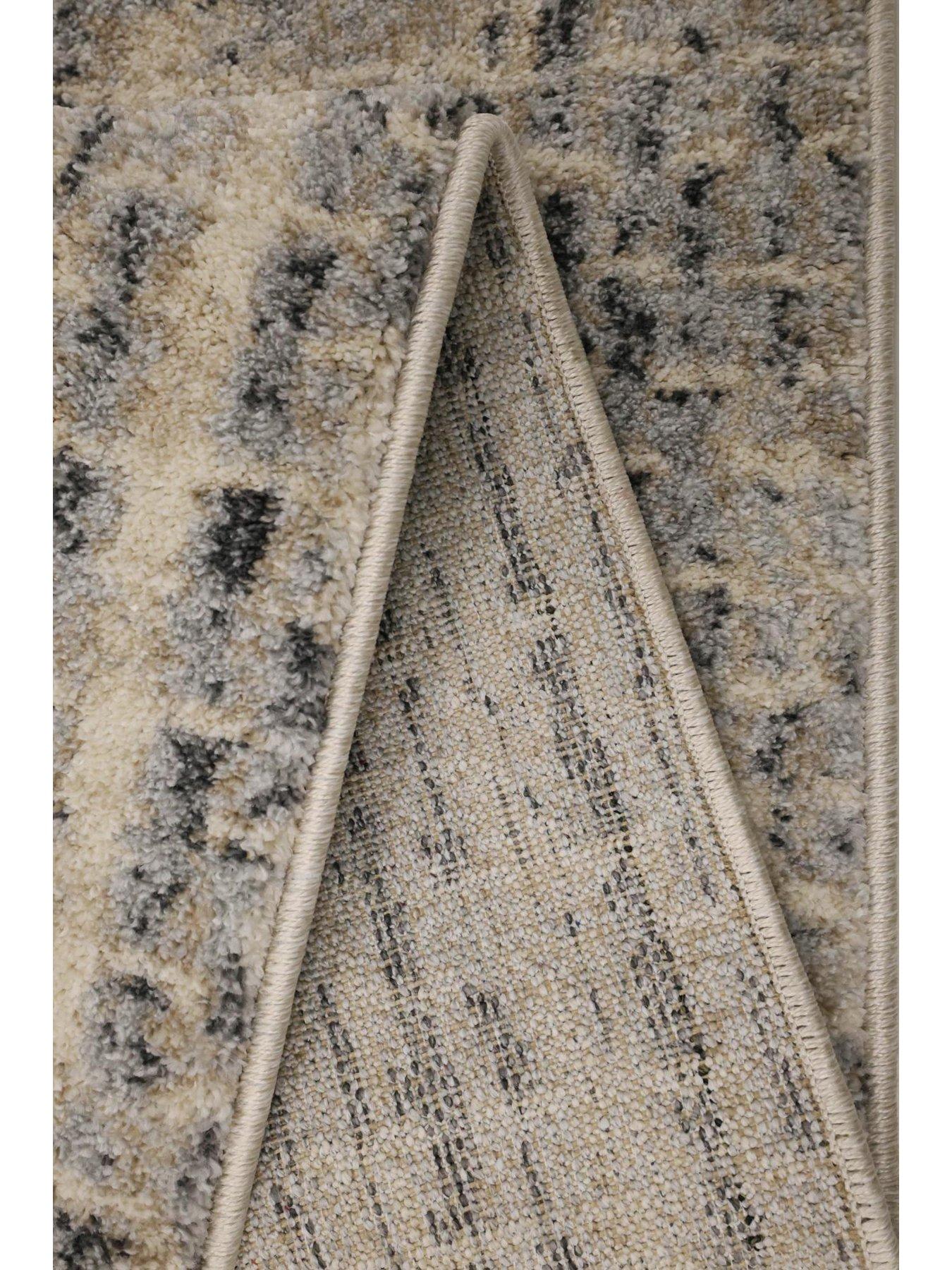 very-home-freya-textured-rug-blueoutfit