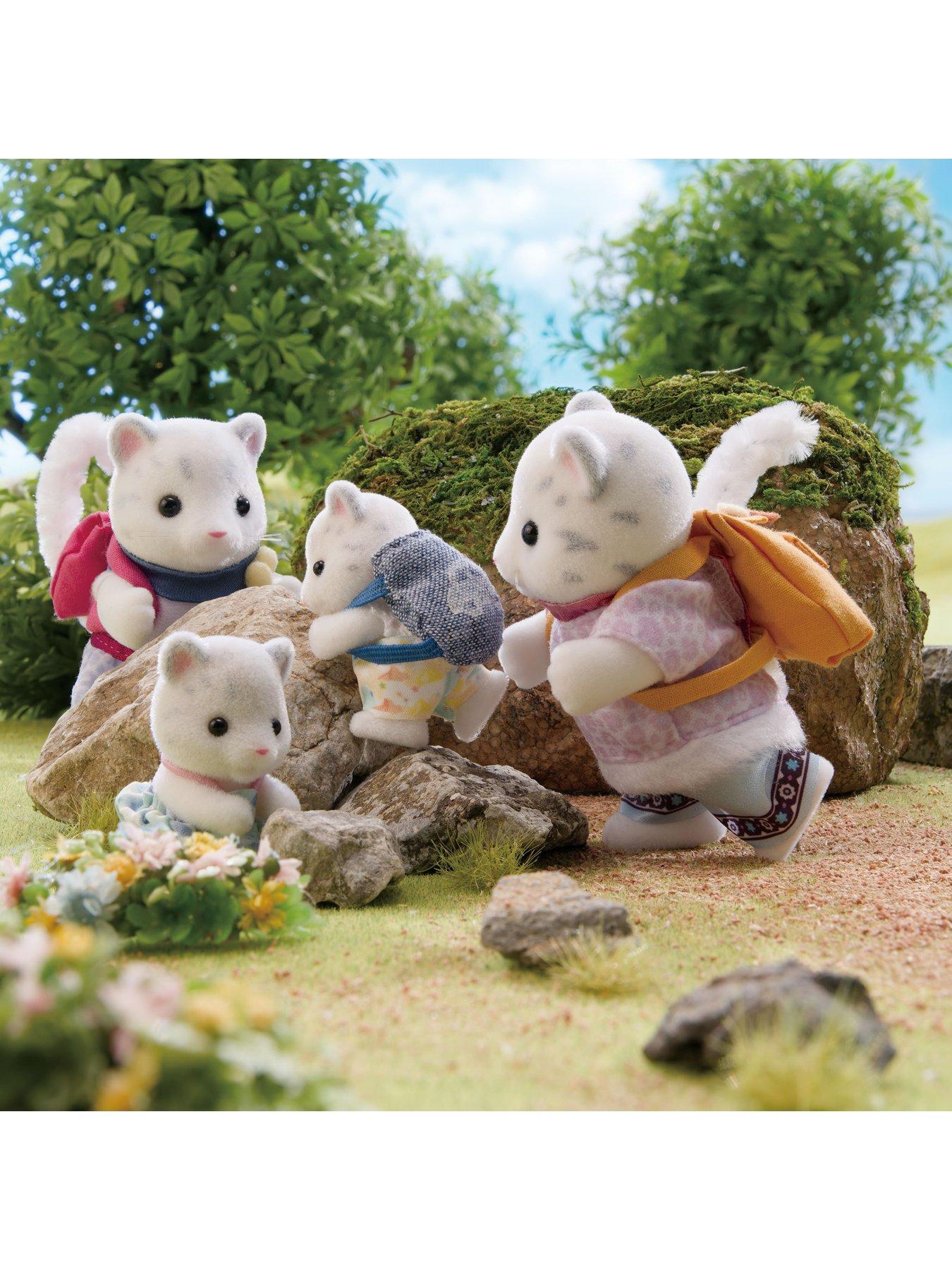 Image 4 of 7 of Sylvanian Families Snow Leopard Family Set