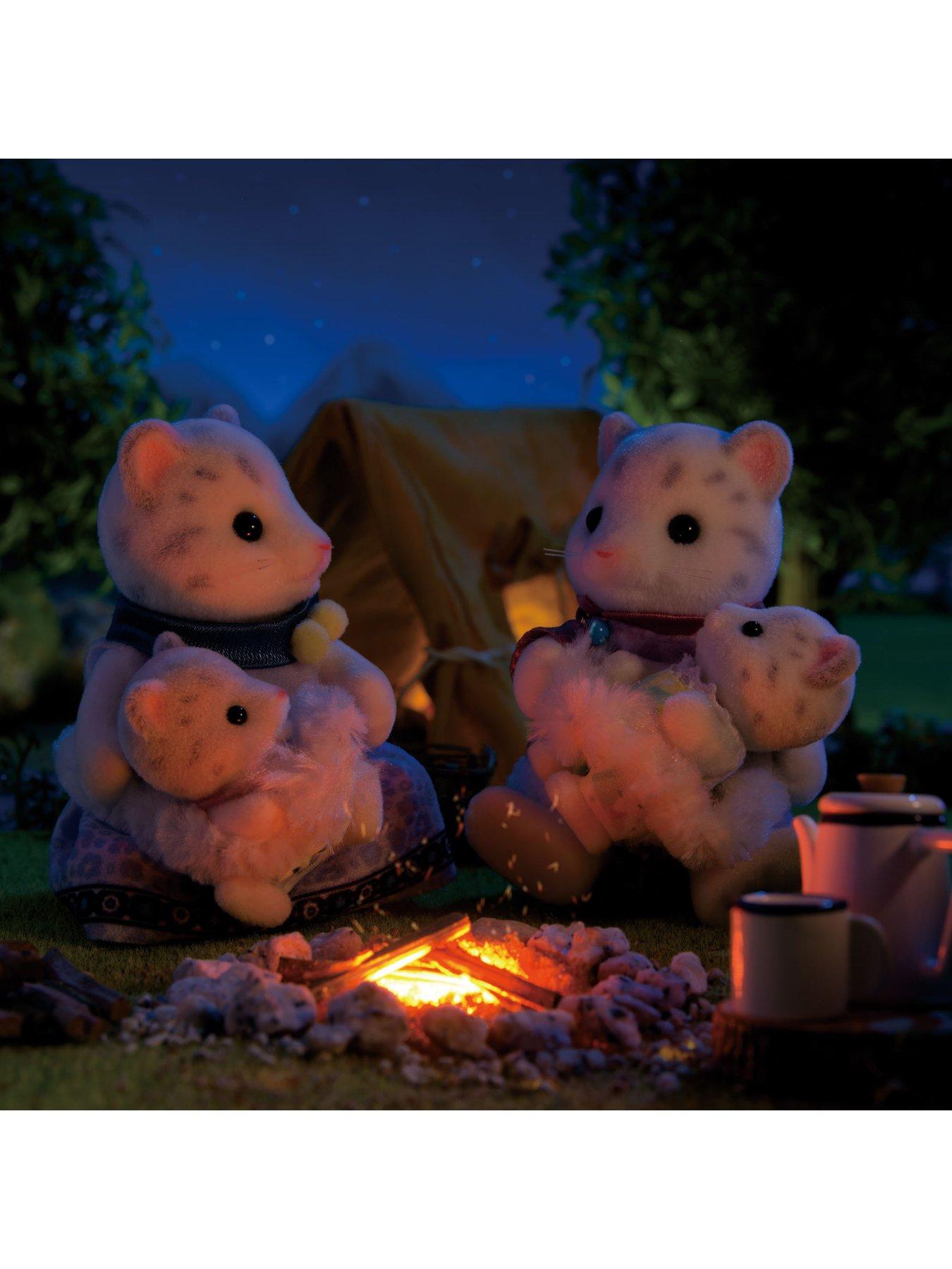 Image 6 of 7 of Sylvanian Families Snow Leopard Family Set