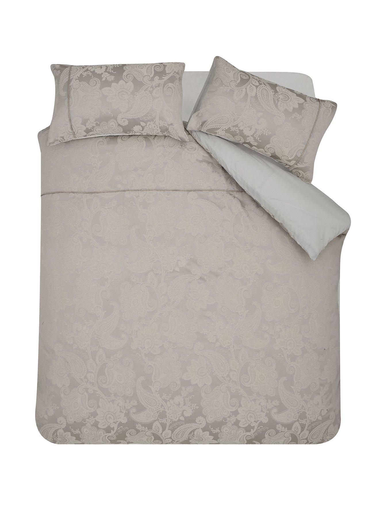 Image 2 of 5 of Catherine Lansfield Opulent Jacquard Duvet Set