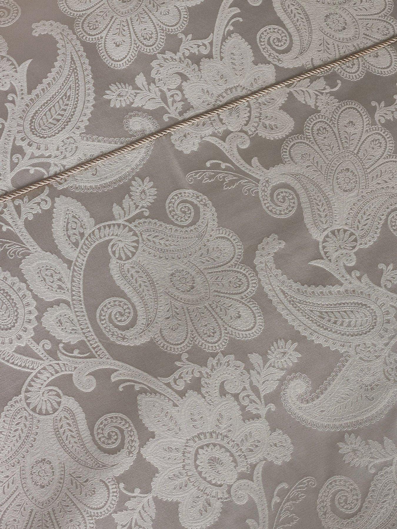 Image 5 of 5 of Catherine Lansfield Opulent Jacquard Duvet Set