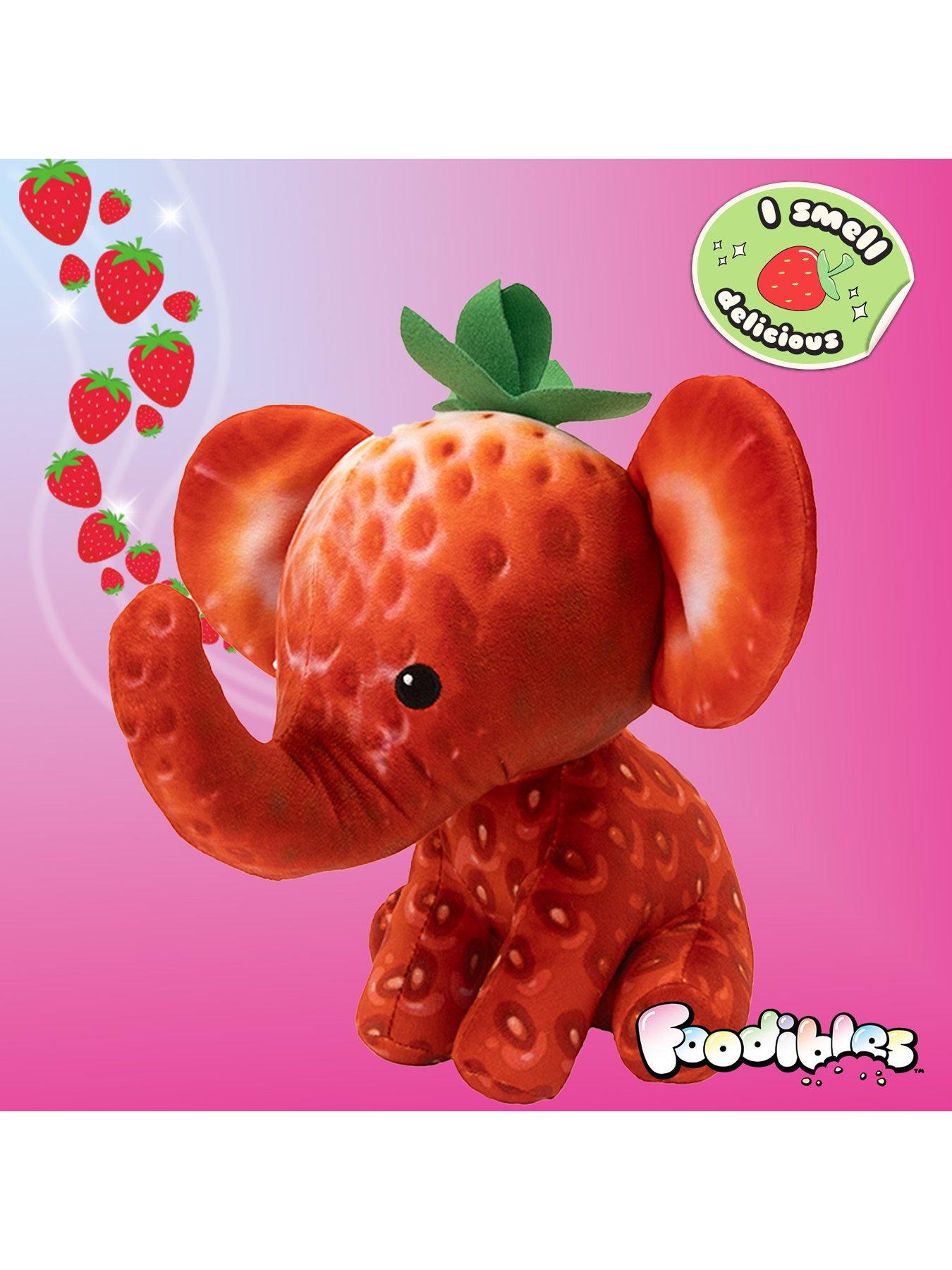 foodibles-series-1-scented-strawberry-elephant-soft-toyoutfit