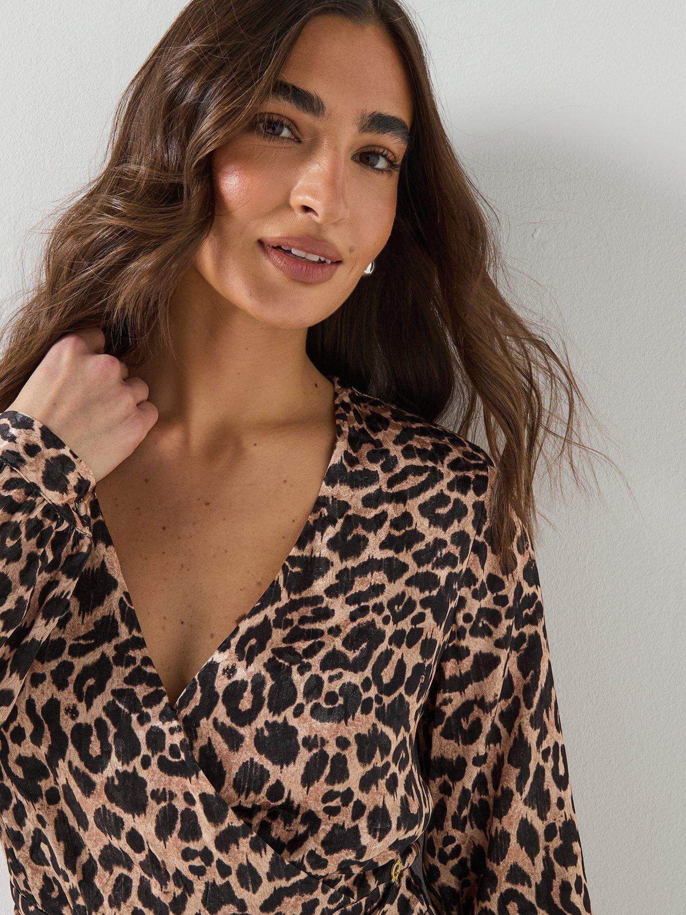 guess-long-sleeve-malorie-belted-short-romper-browndetail