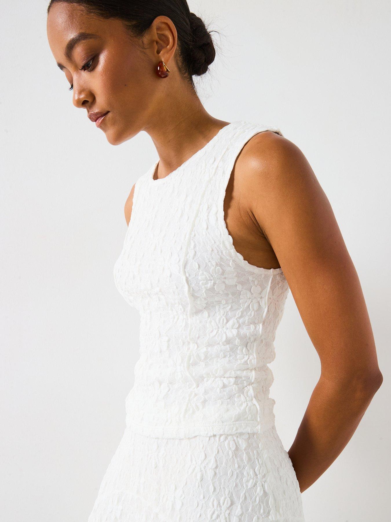 Image 4 of 6 of Mango Lace Tank Top - White