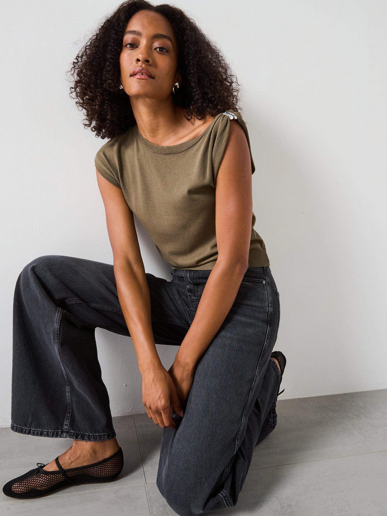 mango-fine-knit-sweater-with-hardwear-detail-greyfront