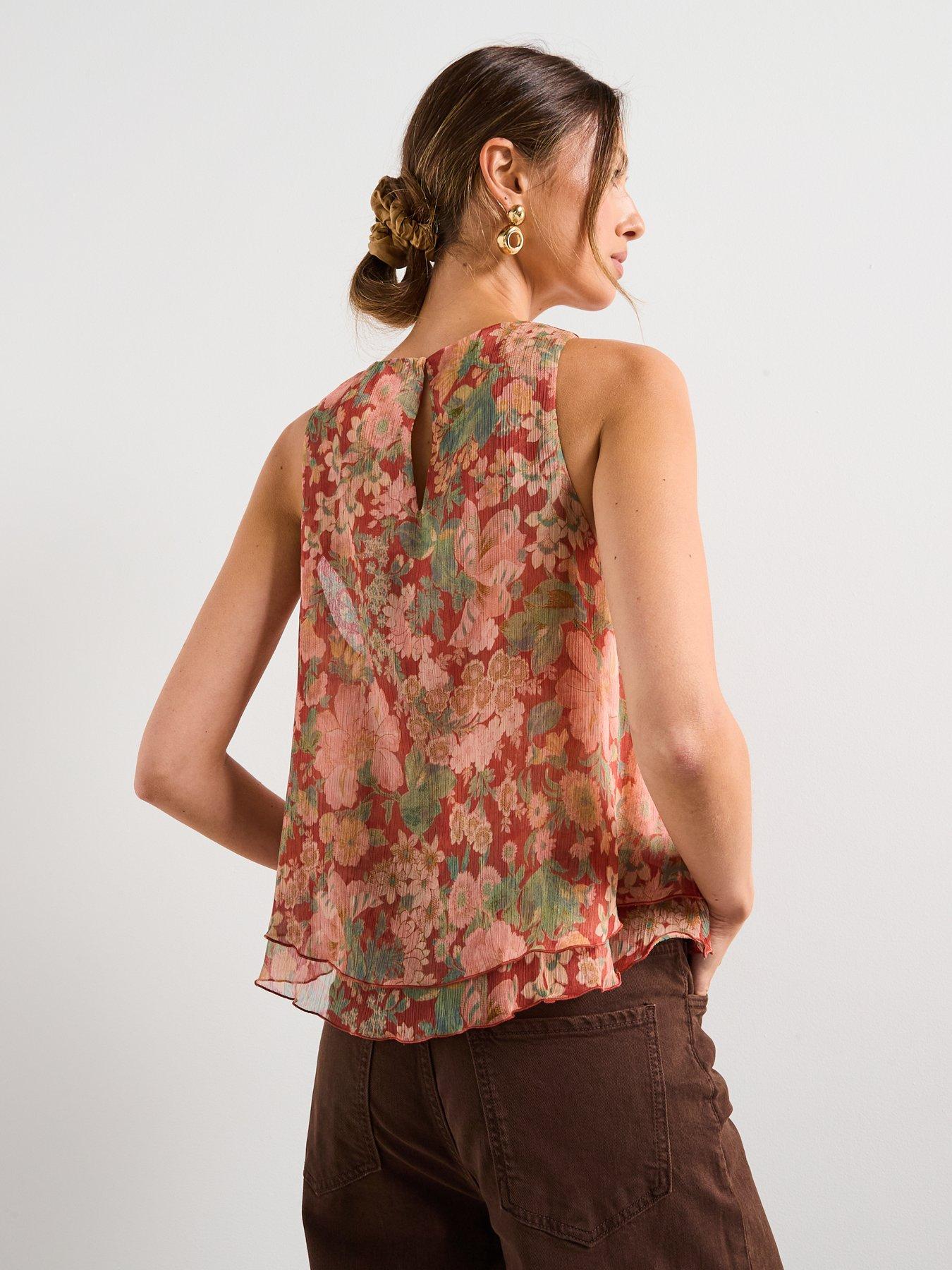Image 2 of 6 of Mango Floral Pleated Blouse - Red
