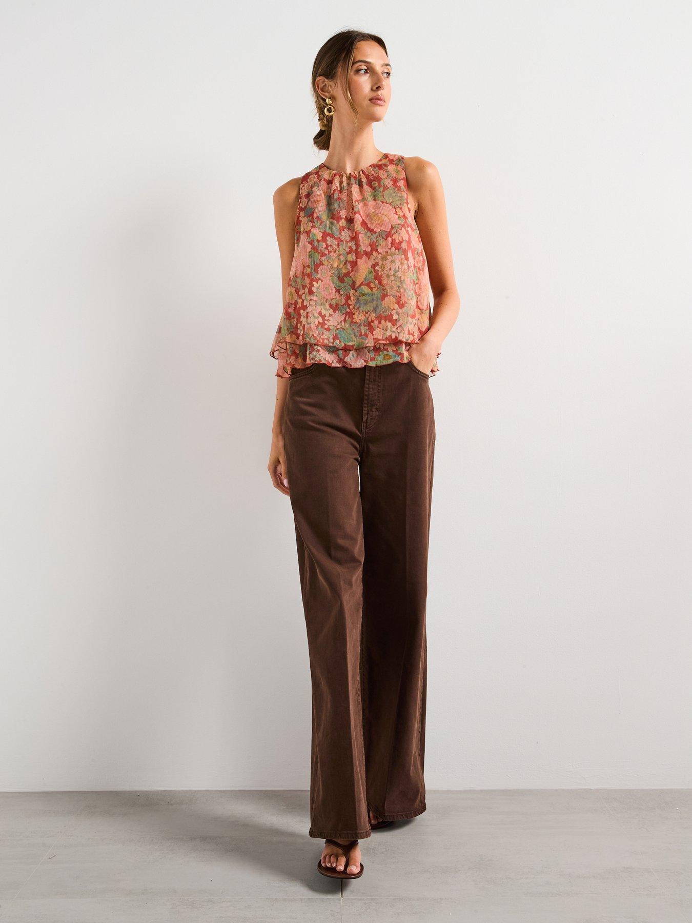 Image 3 of 6 of Mango Floral Pleated Blouse - Red