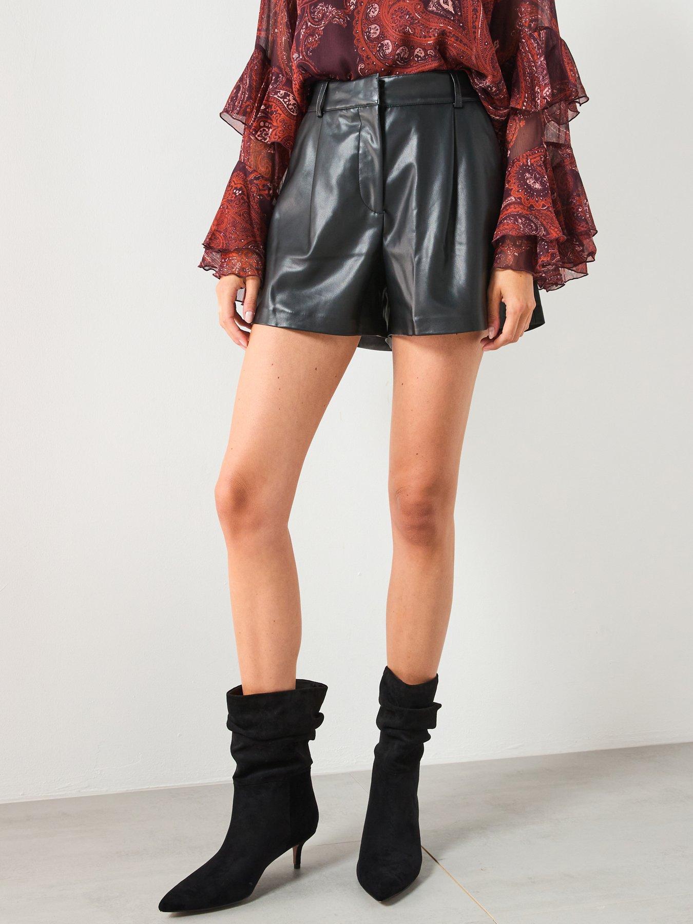 mango-faux-leather-shorts-black