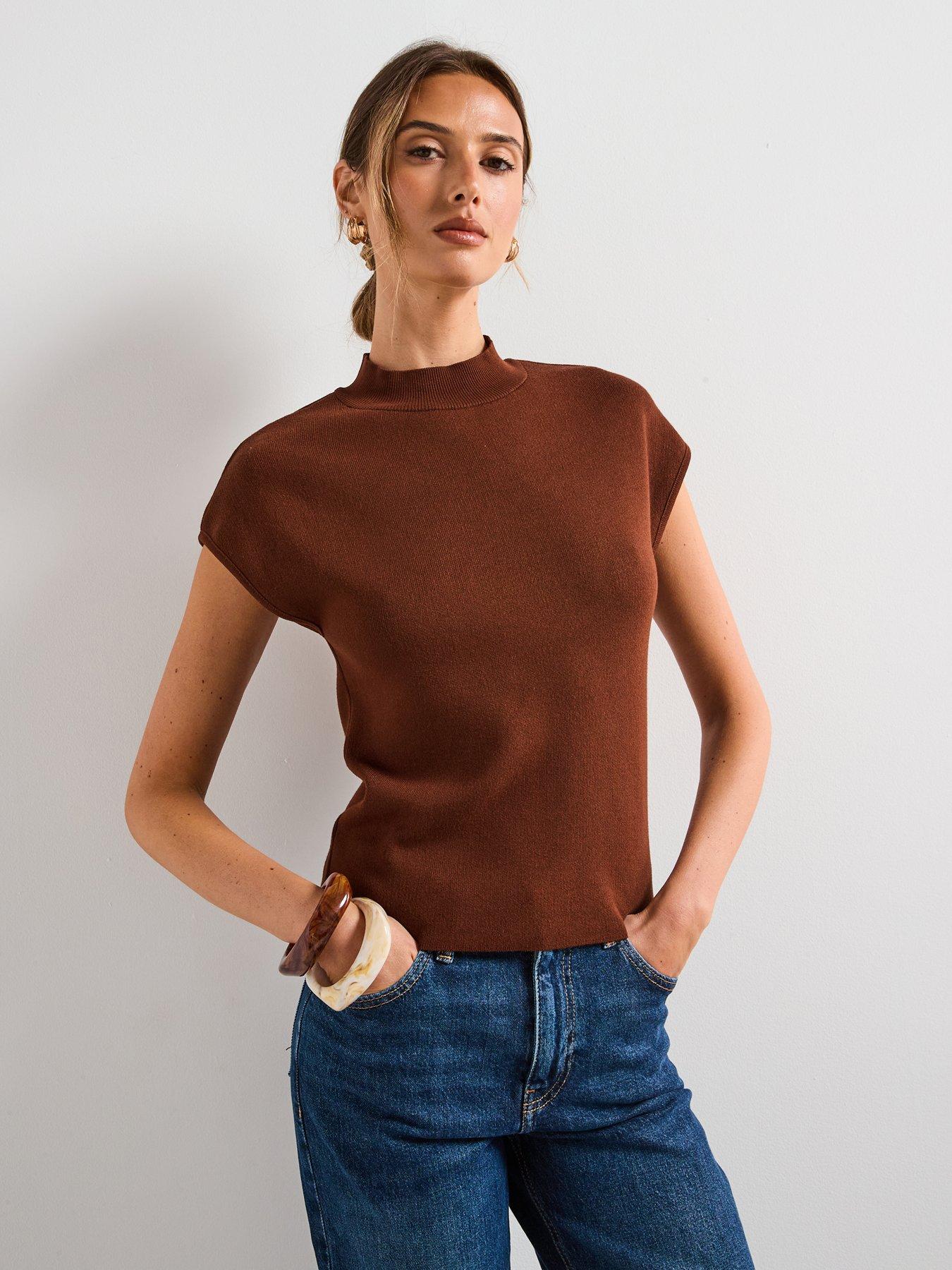 mango-short-sleeved-fine-knit-sweater-brownfront
