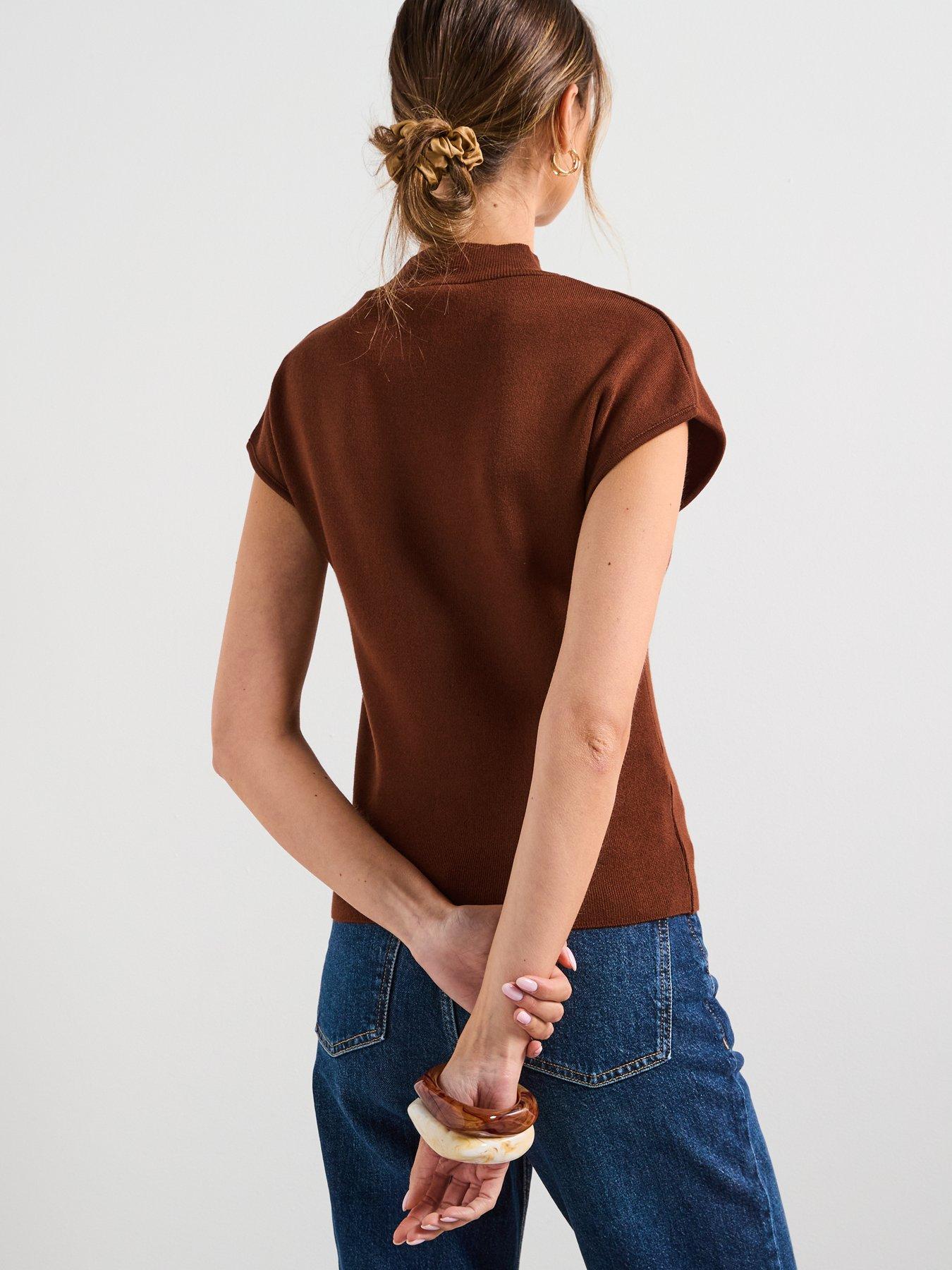 mango-short-sleeved-fine-knit-sweater-brownstillFront