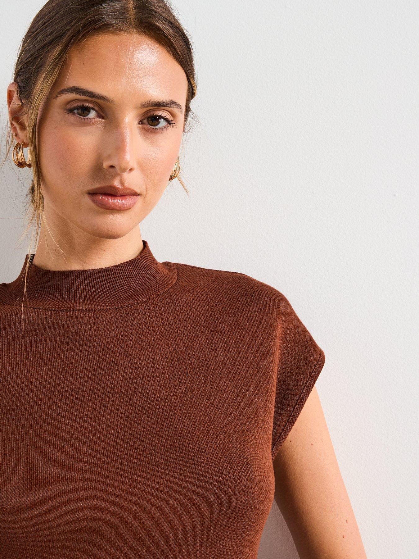 mango-short-sleeved-fine-knit-sweater-browndetail