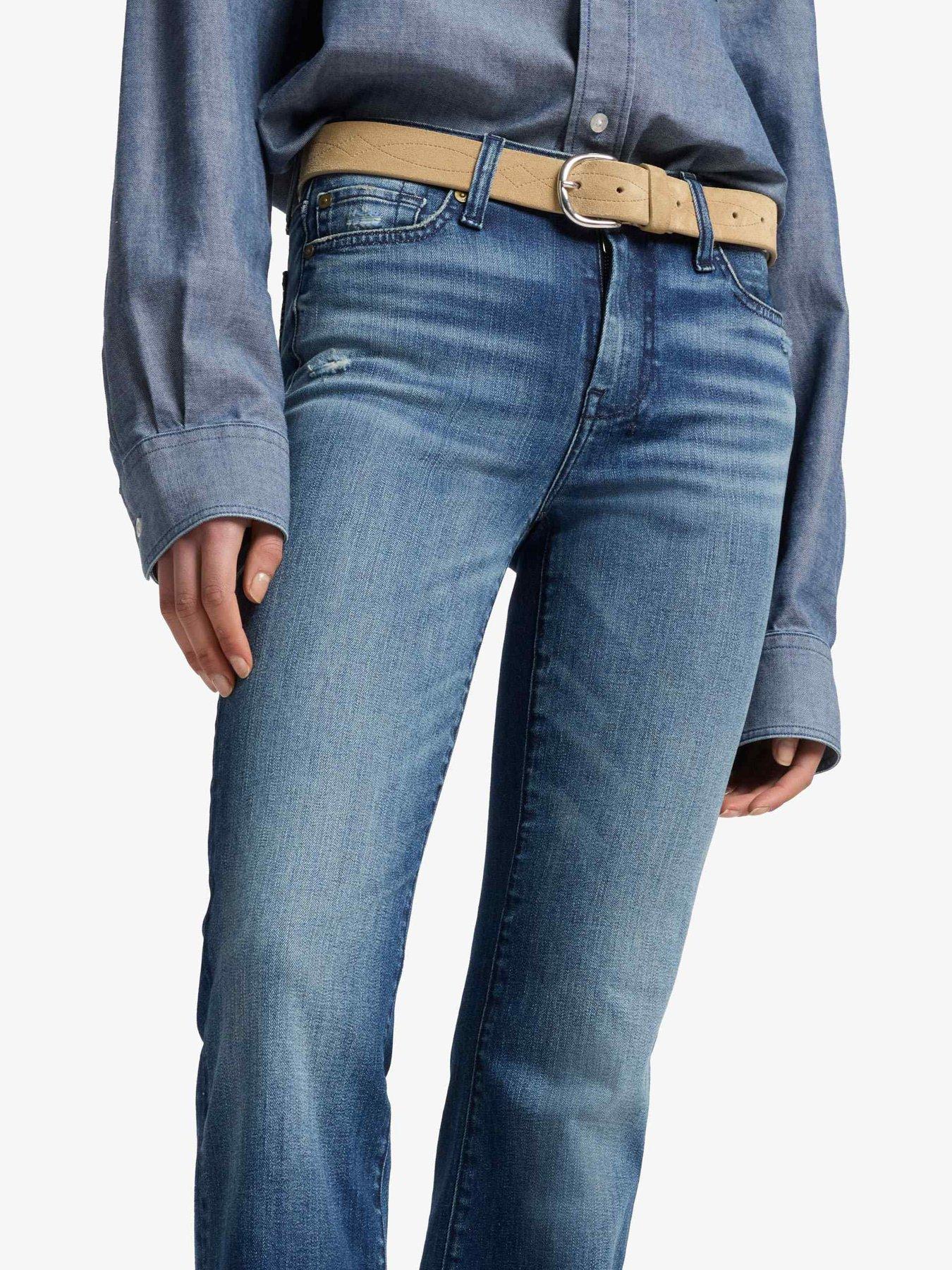 7-for-all-mankind-dojo-flare-jeans-dark-washoutfit