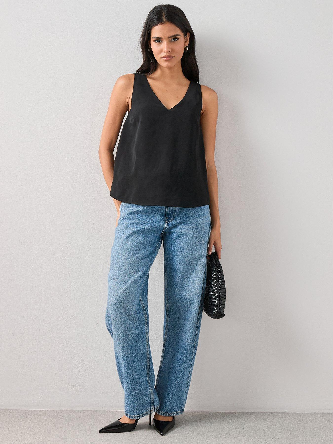 Image 6 of 6 of The Very Collection Cami Top - Black