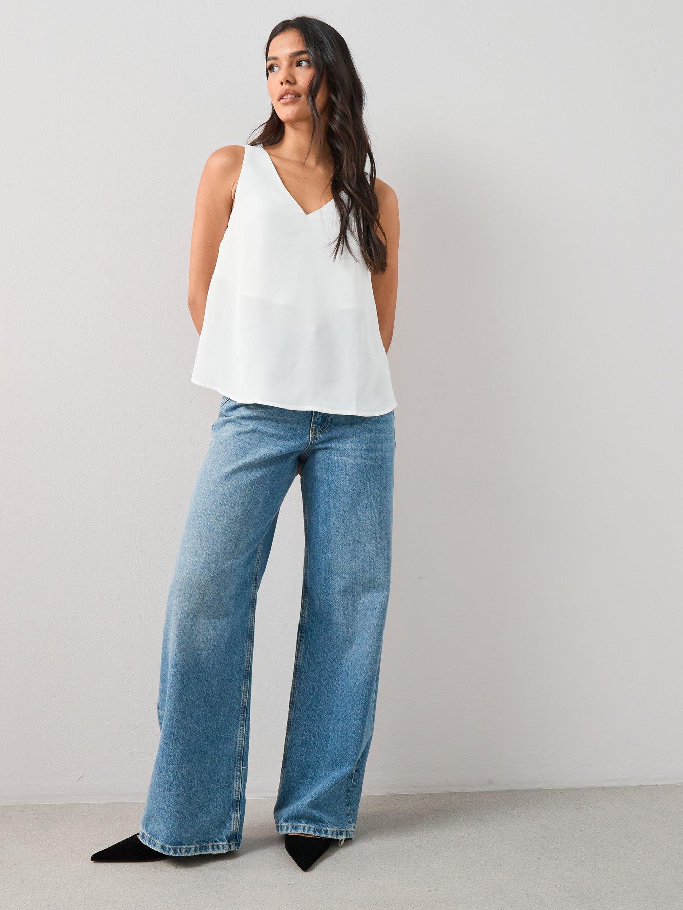 the-very-collection-caminbsptop-whiteoutfit