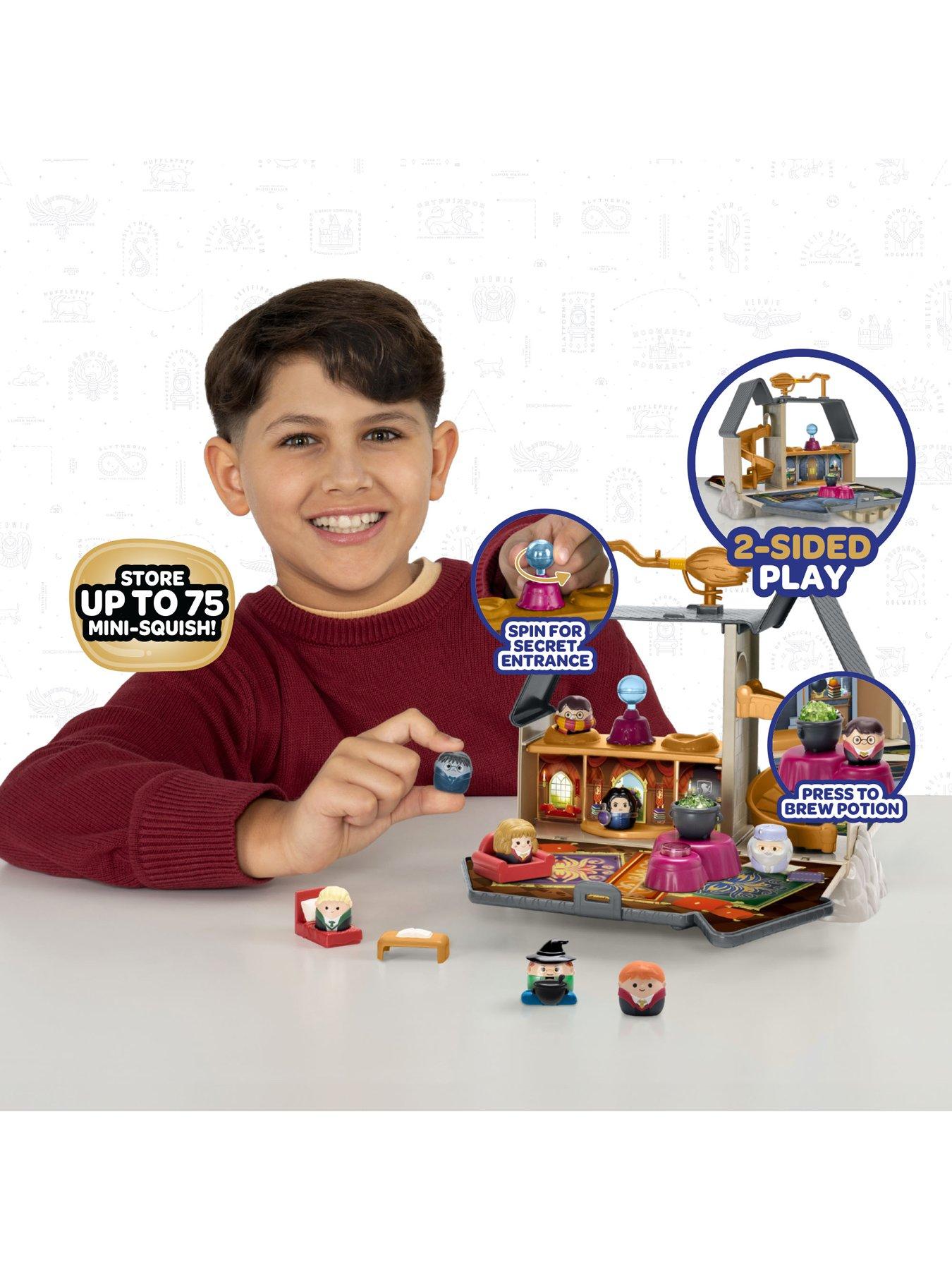 squish-a-longs-squish-a-longs-harry-potter-hogwarts-castle-playsetback