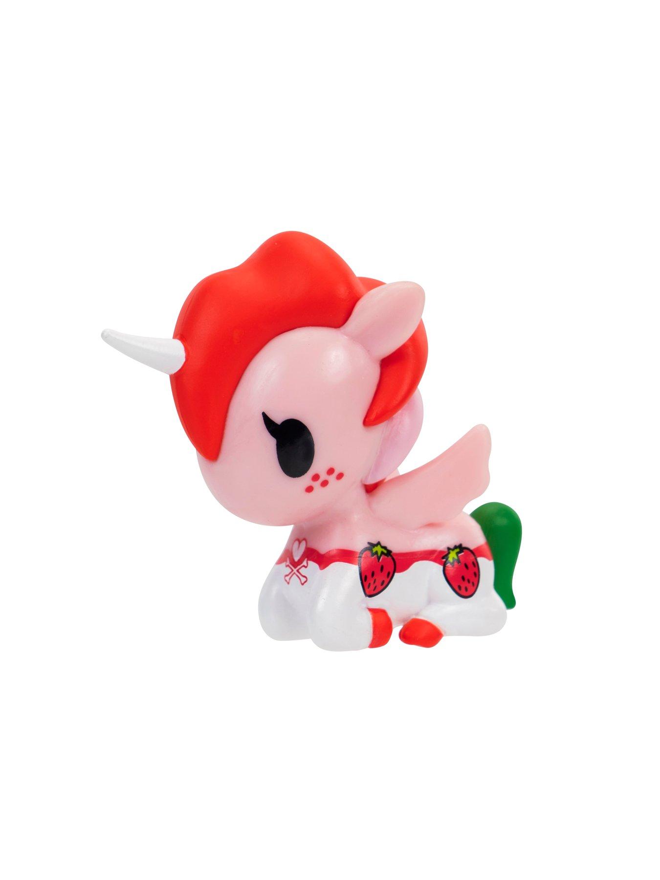 tokidoki-2-inch-6-figure-packoutfit