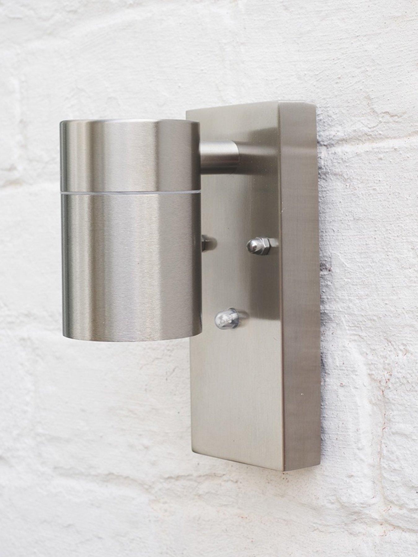 valuelights-barrow-stainless-steel-dusk-till-dawn-ip44-wall-lightoutfit