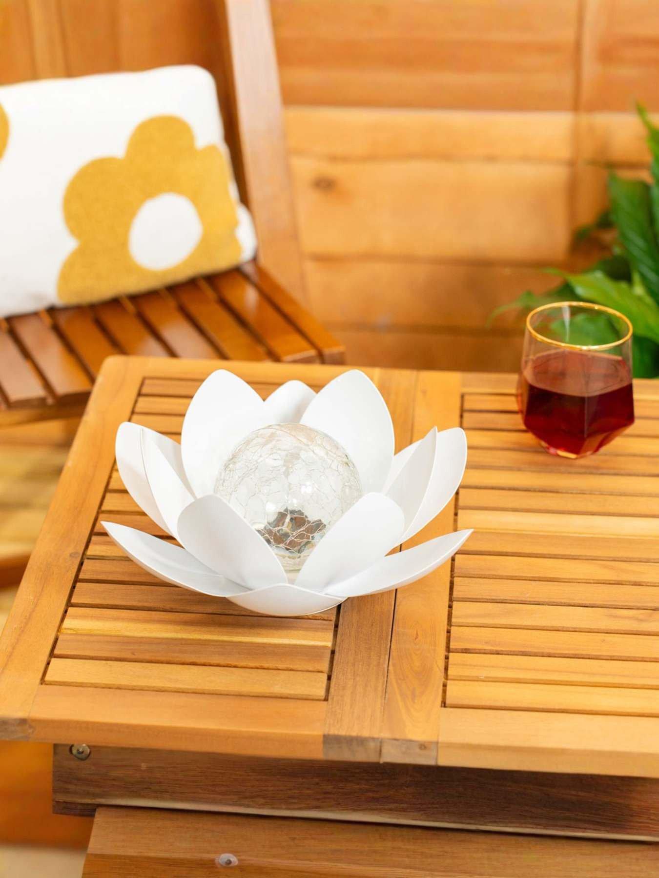 undefined White Waterlily Lotus Flower Solar Powered Light