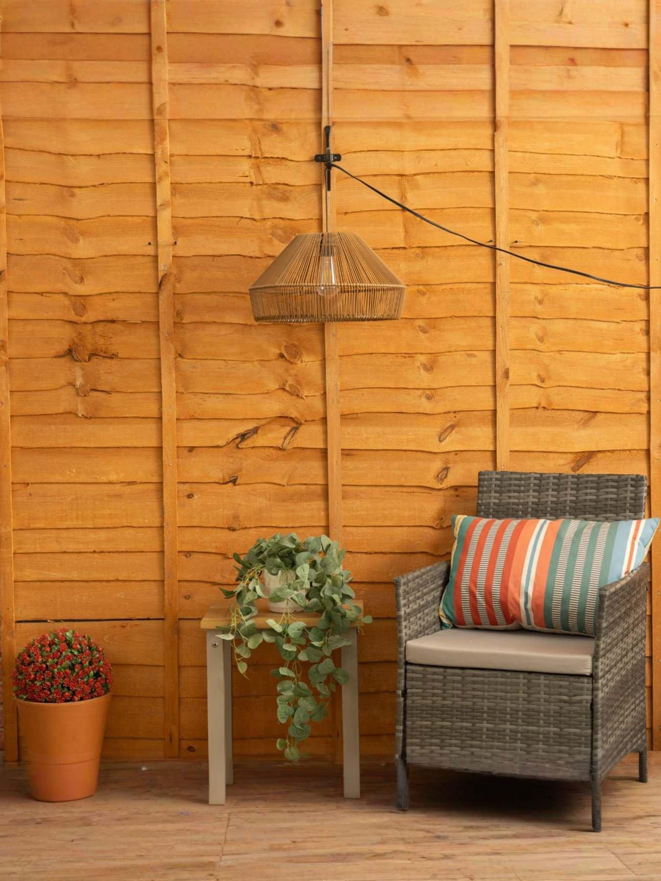 ValueLights Solar Powered Natural Rattan Pendant Lamp