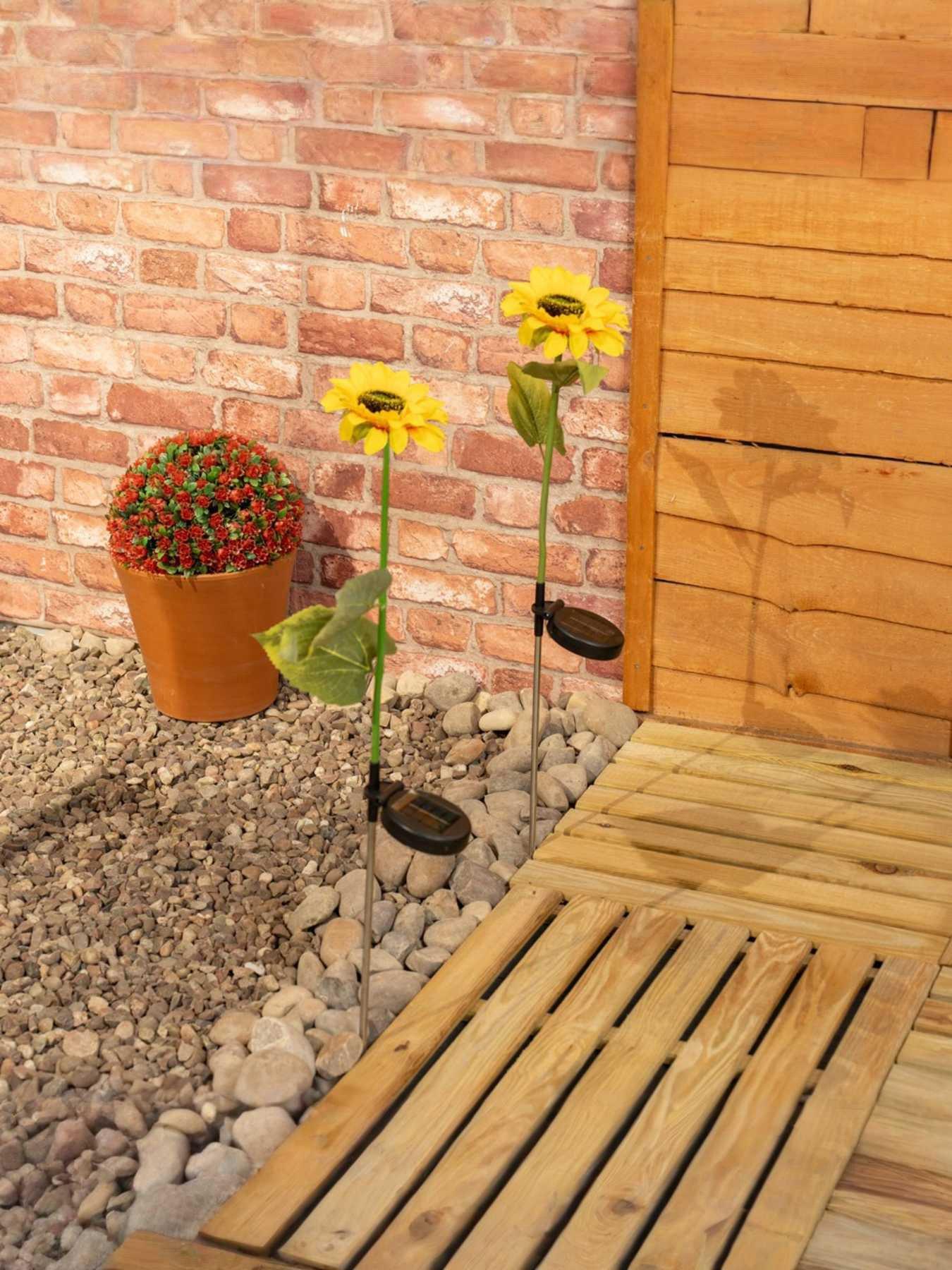 ValueLights Yellow Sunflower Solar Powered Stake Lights - Pack of 2