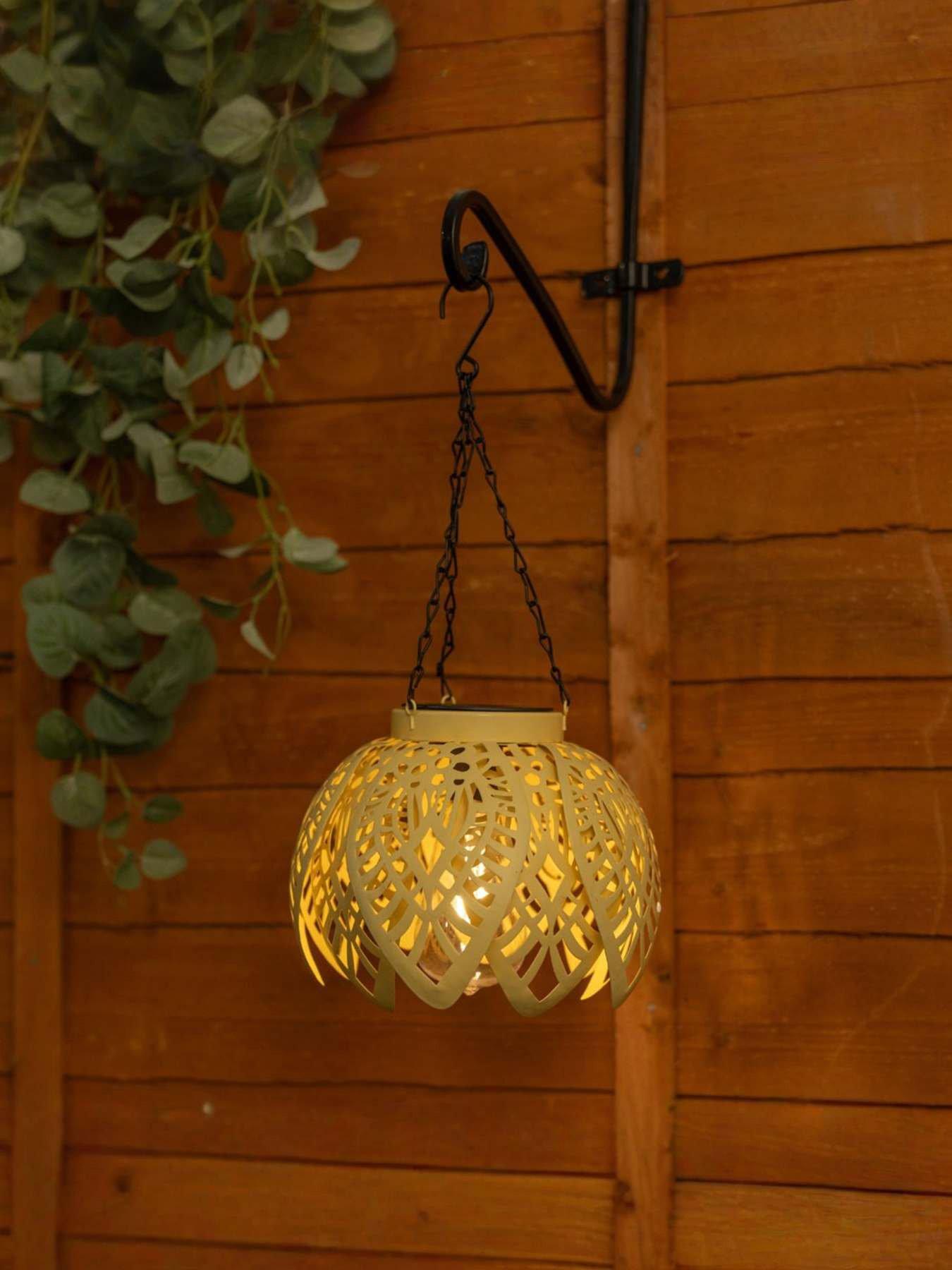 valuelights-yellow-artichoke-solar-powered-hanging-lantern-lightoutfit