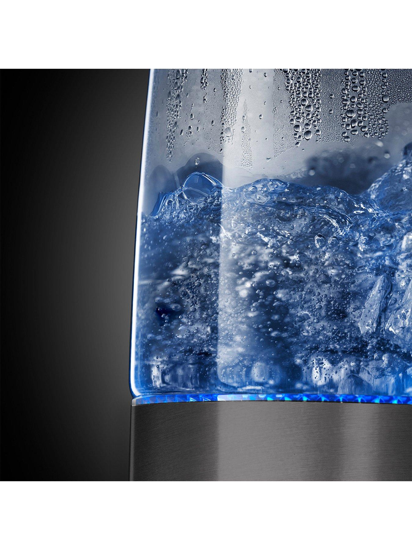 russell-hobbs-illuminated-glass-kettle-matte-blackoutfit