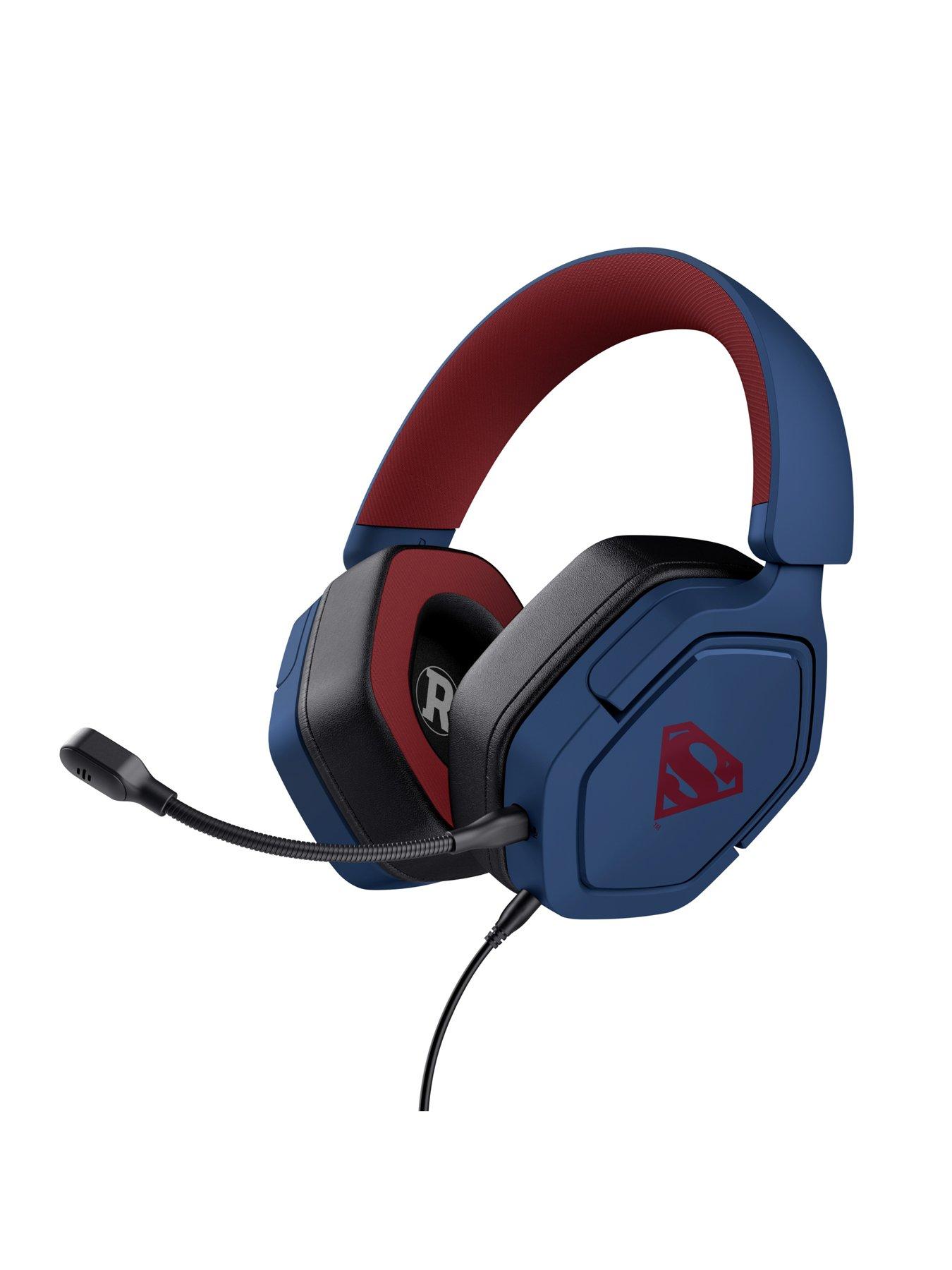 trust-superman-official-gaming-accessories-bundleoutfit