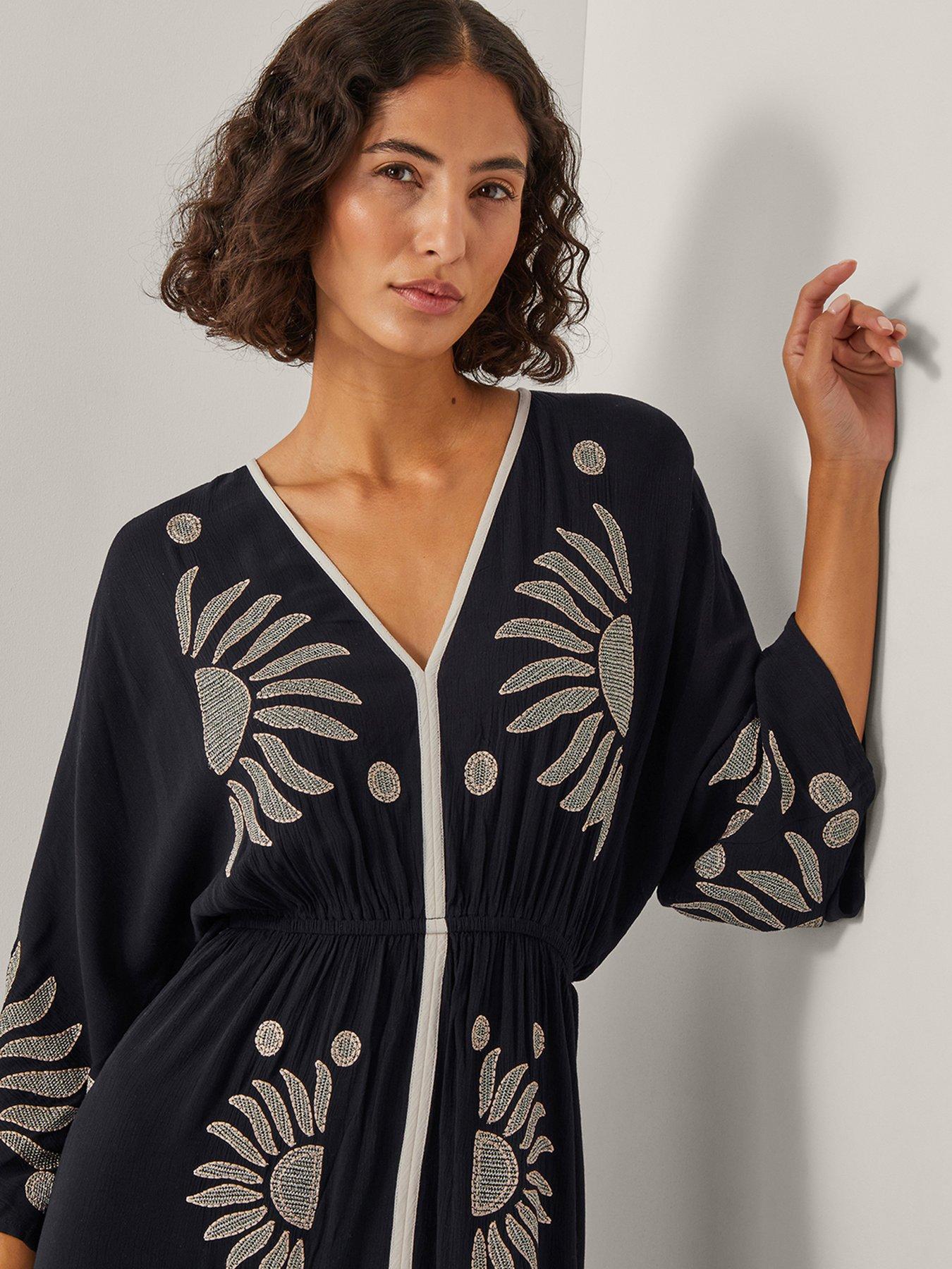 monsoon-sophia-maxi-kaftan-blackdetail