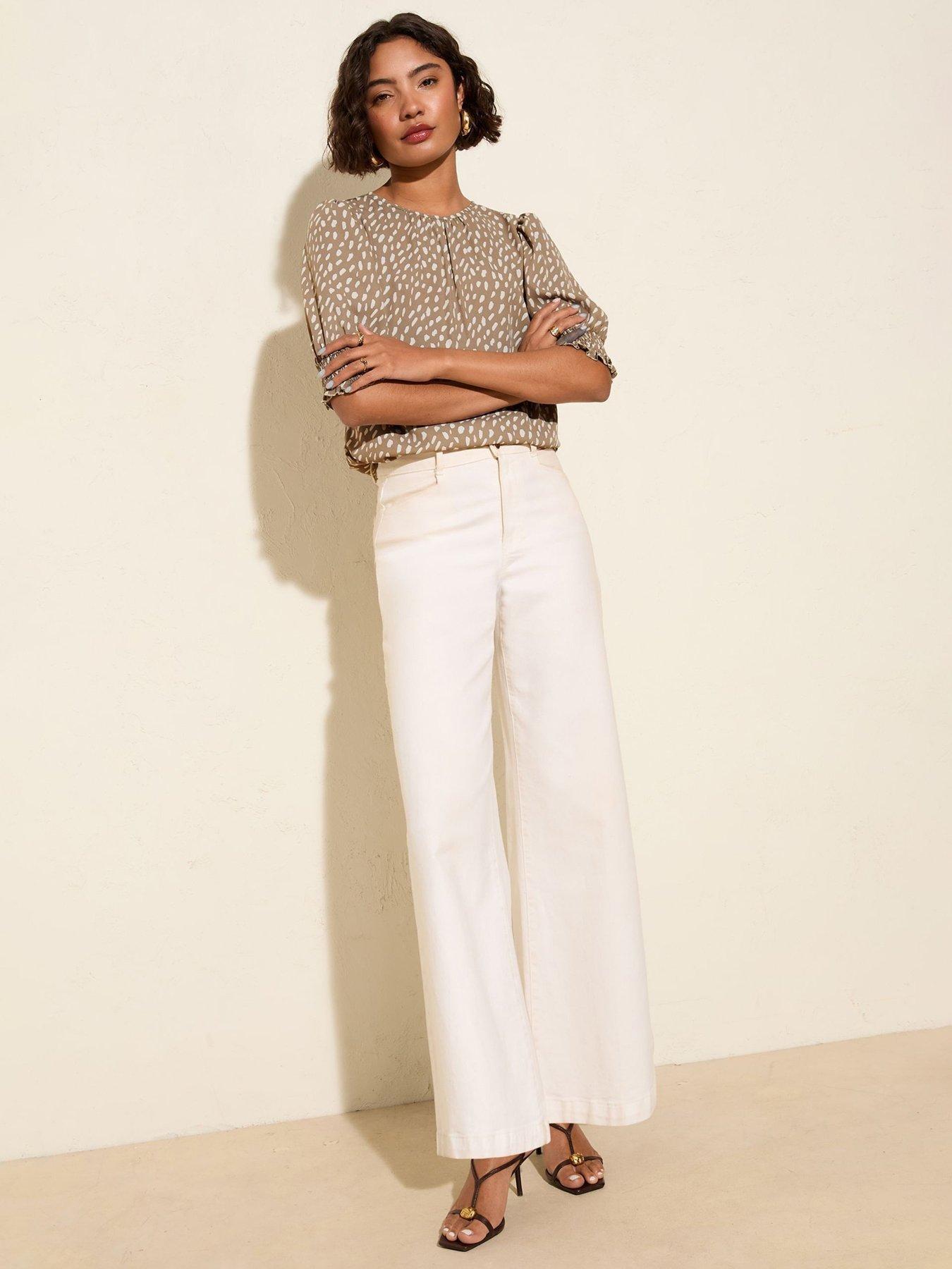 friends-like-these-print-34-sleeve-shirred-cuff-blouse-light-brownoutfit