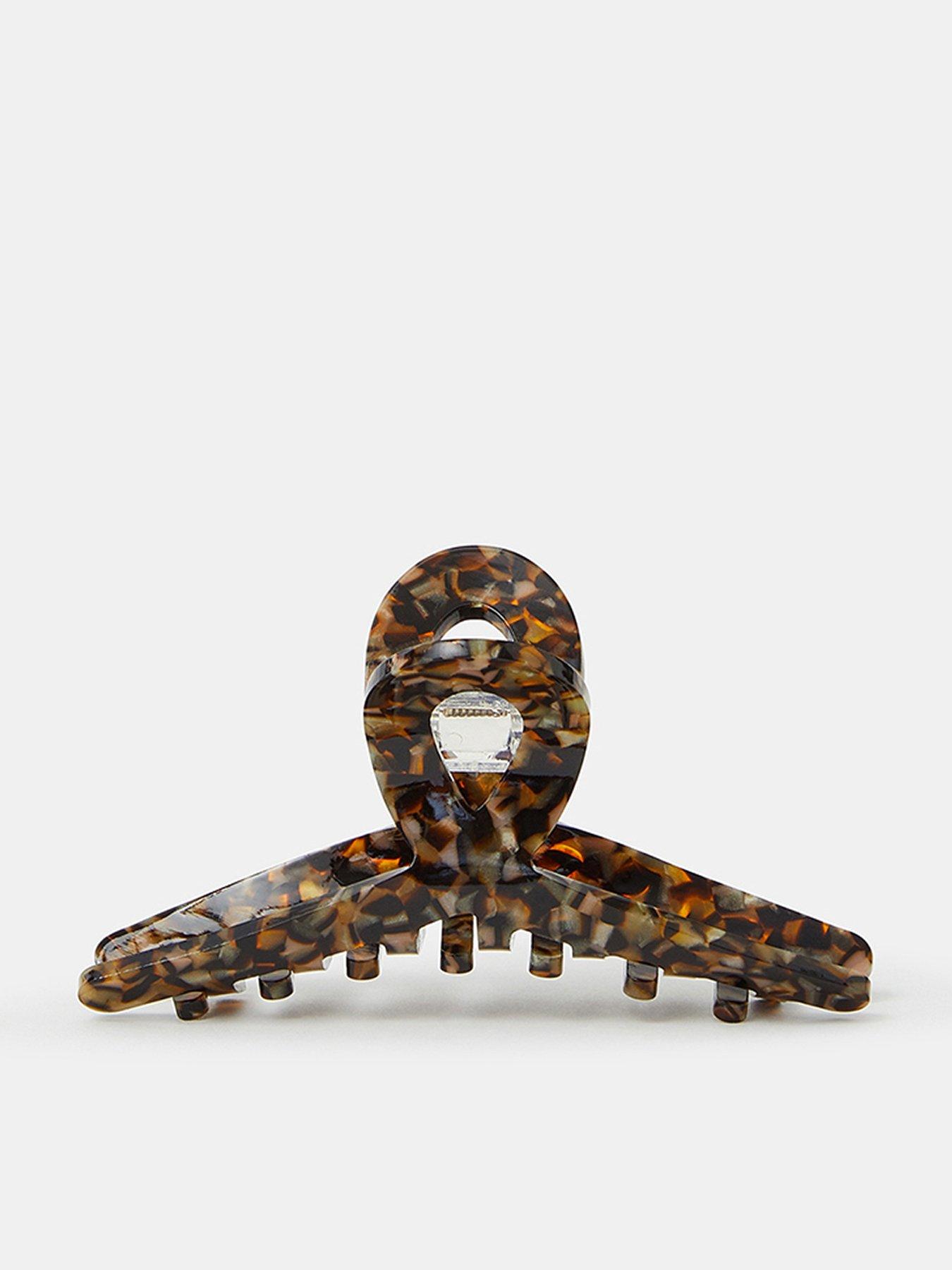 accessorize-resin-twist-claw-clip-brownfront